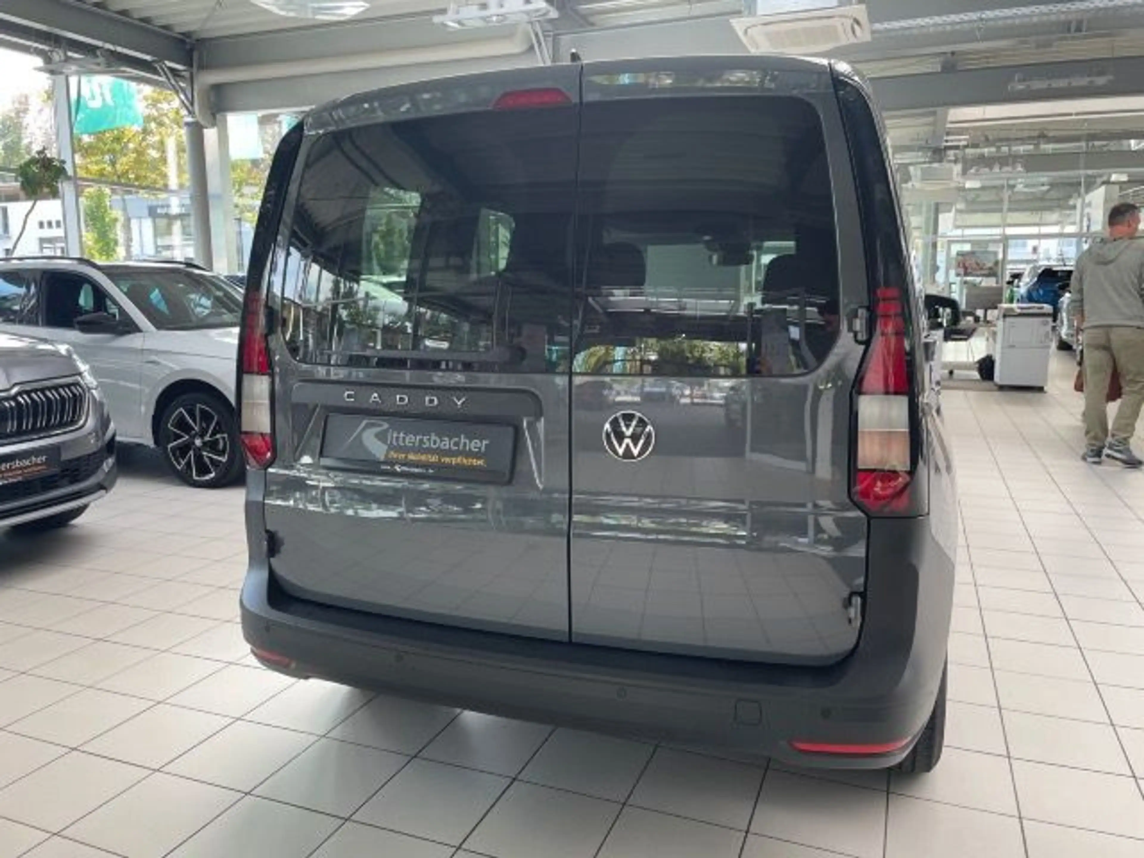 Volkswagen Caddy 1.5 TSI PDC Sitzheizung Bluetooth — photo 7