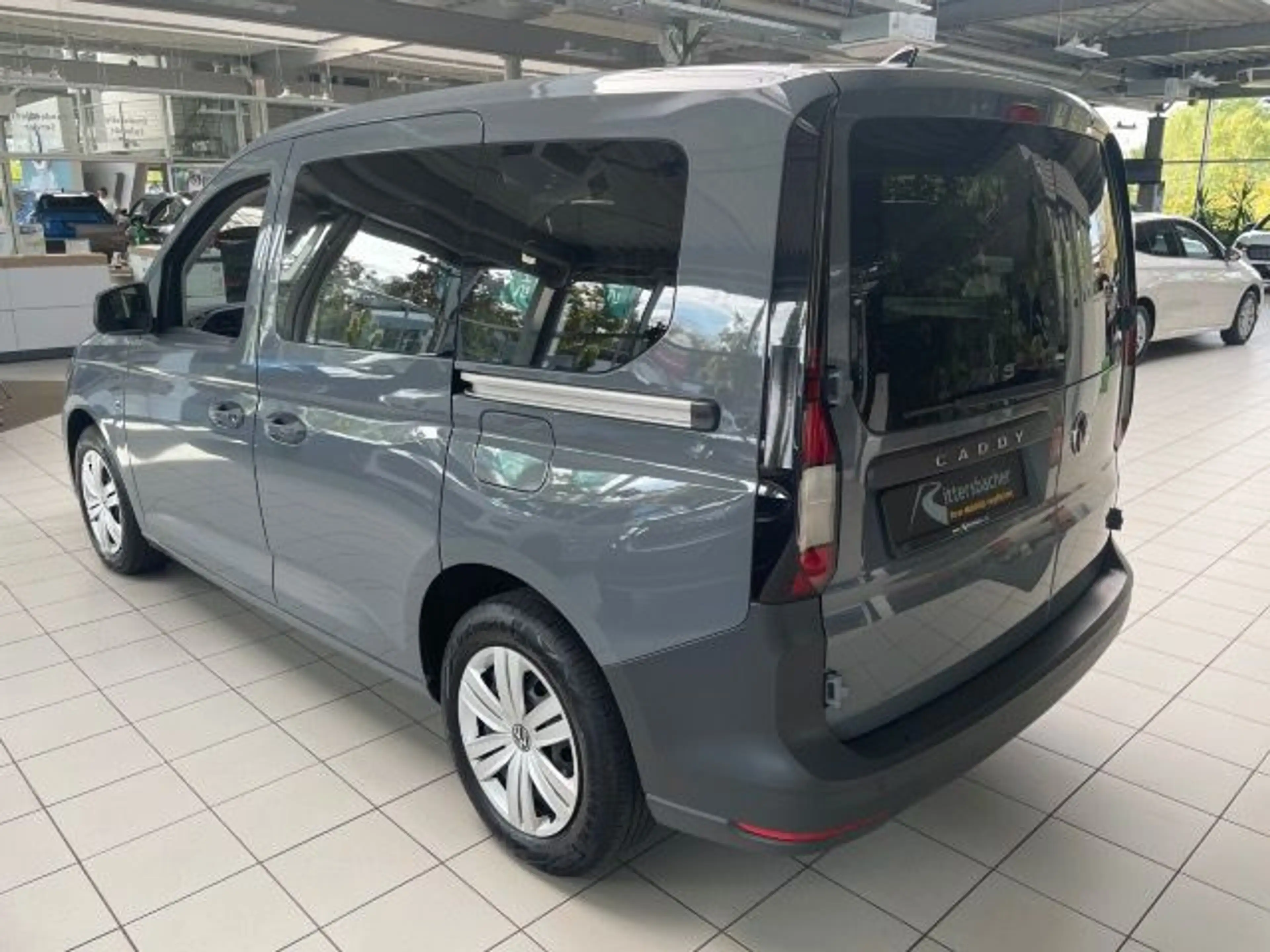 Volkswagen Caddy 1.5 TSI PDC Sitzheizung Bluetooth — photo 8