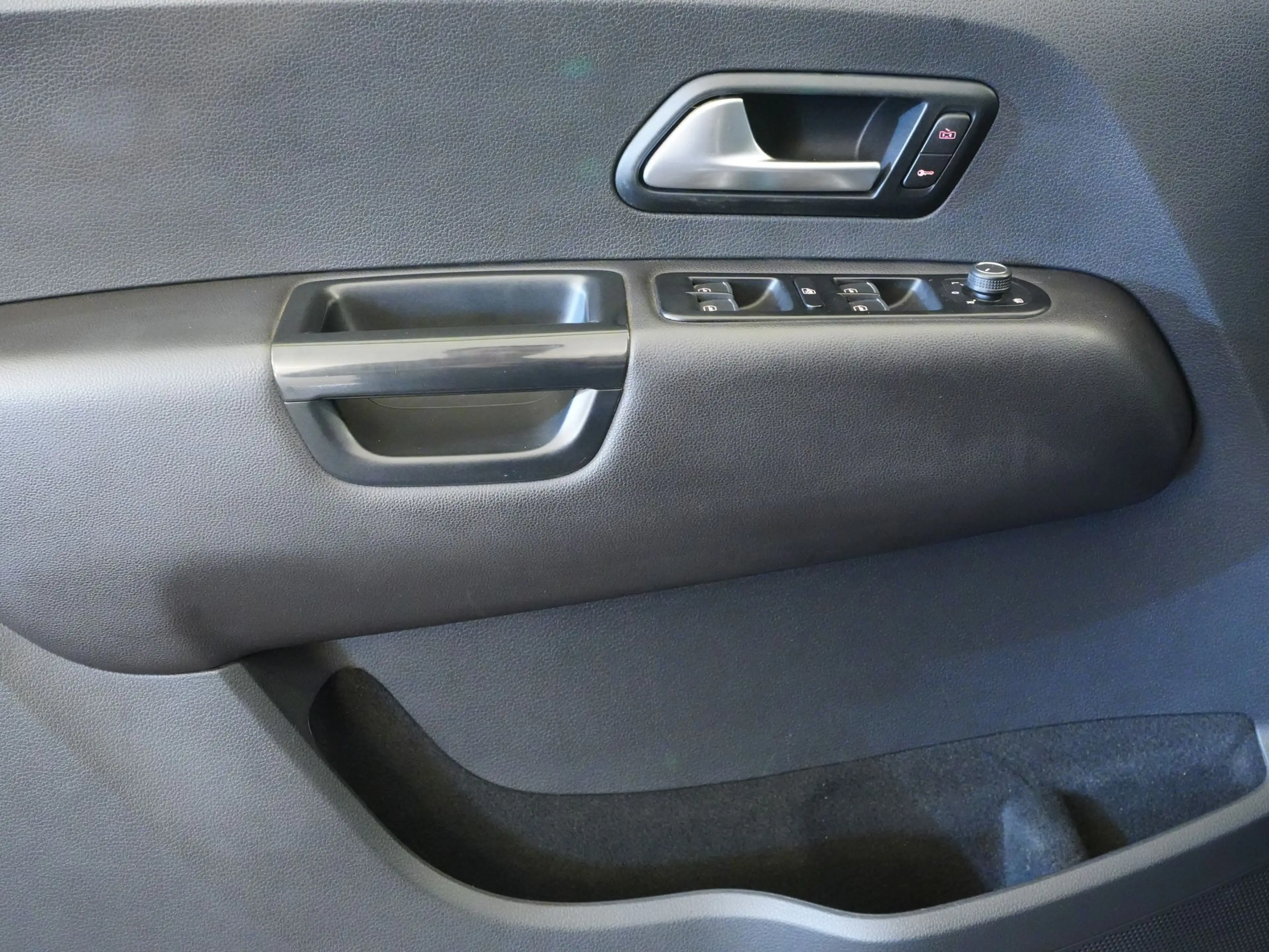 Volkswagen Amarok Highline  3.0 V6|Cuir|Aventura|Couvre-benneRigideRétractable — photo 11