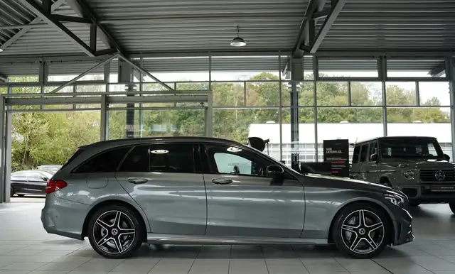 Mercedes-Benz C-Class view 6