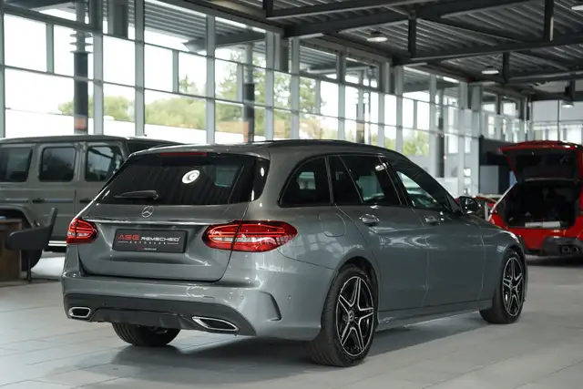 Mercedes-Benz C-Class view 7