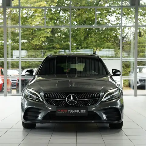 Mercedes-Benz C-Class view 3