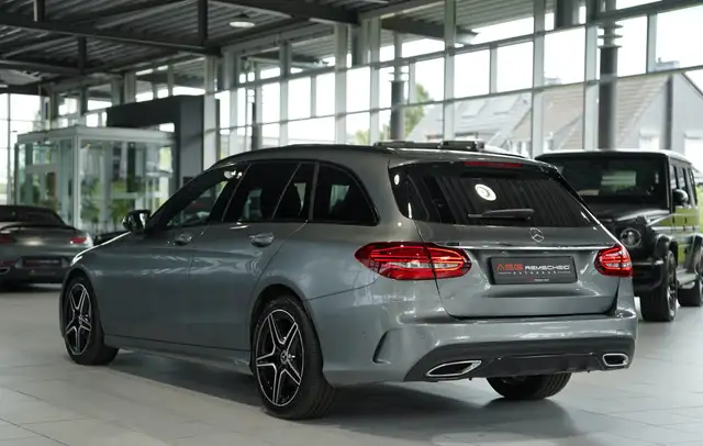 Mercedes-Benz C-Class view 9