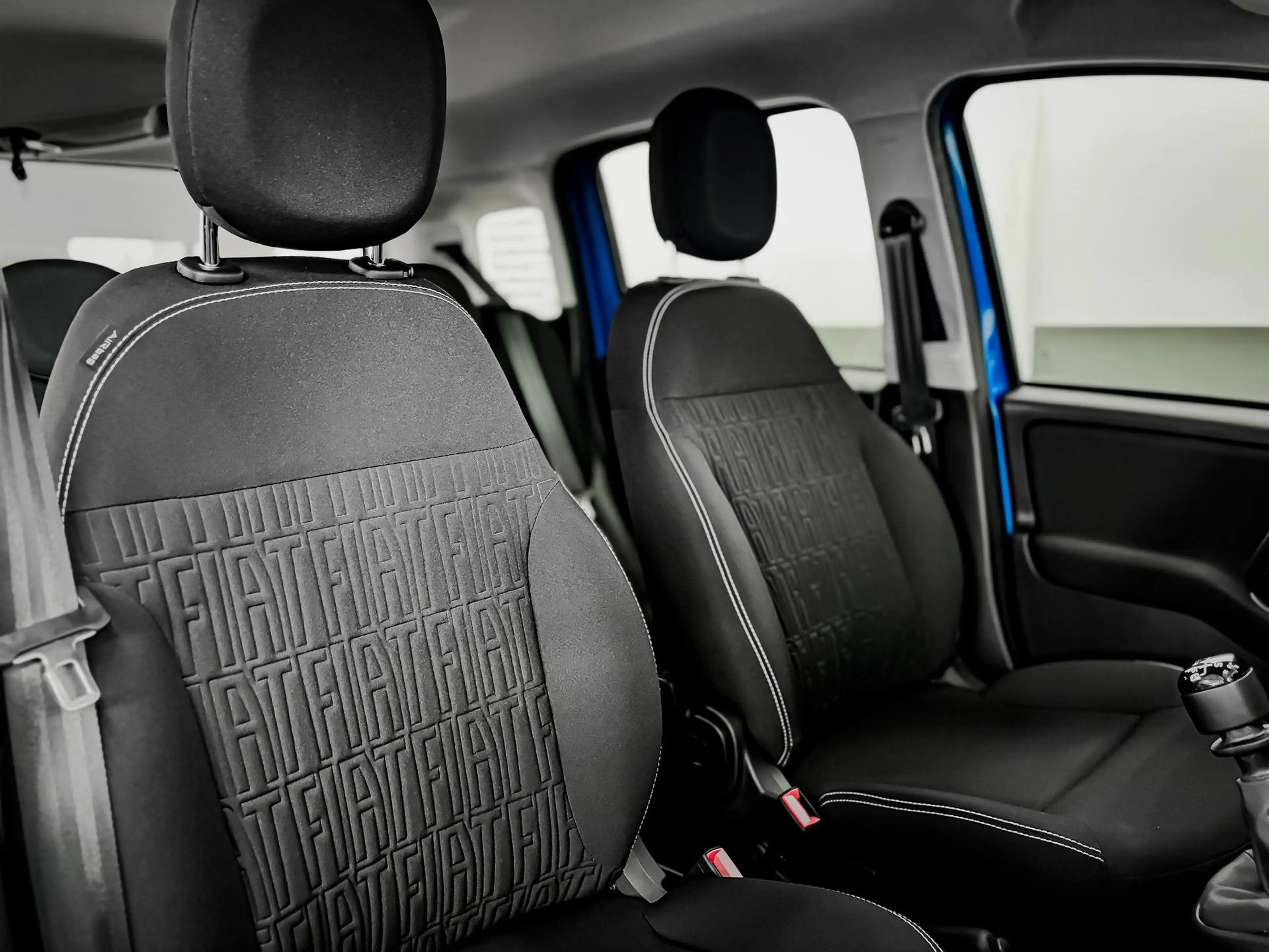 Fiat Panda Pandina KLIMA PDC EL.PAKET 5 Kopfstützen 1.0 GS... — photo 12