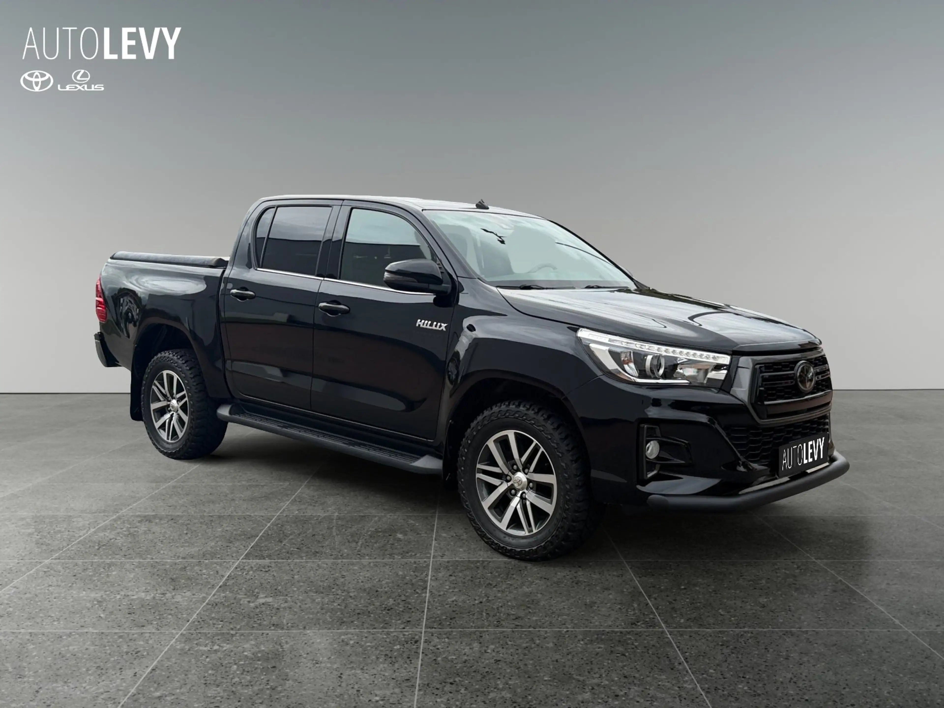 Toyota Hilux 2.4 D-4D 4x4 Double Cab Duty Comfort *AHK* — photo 8
