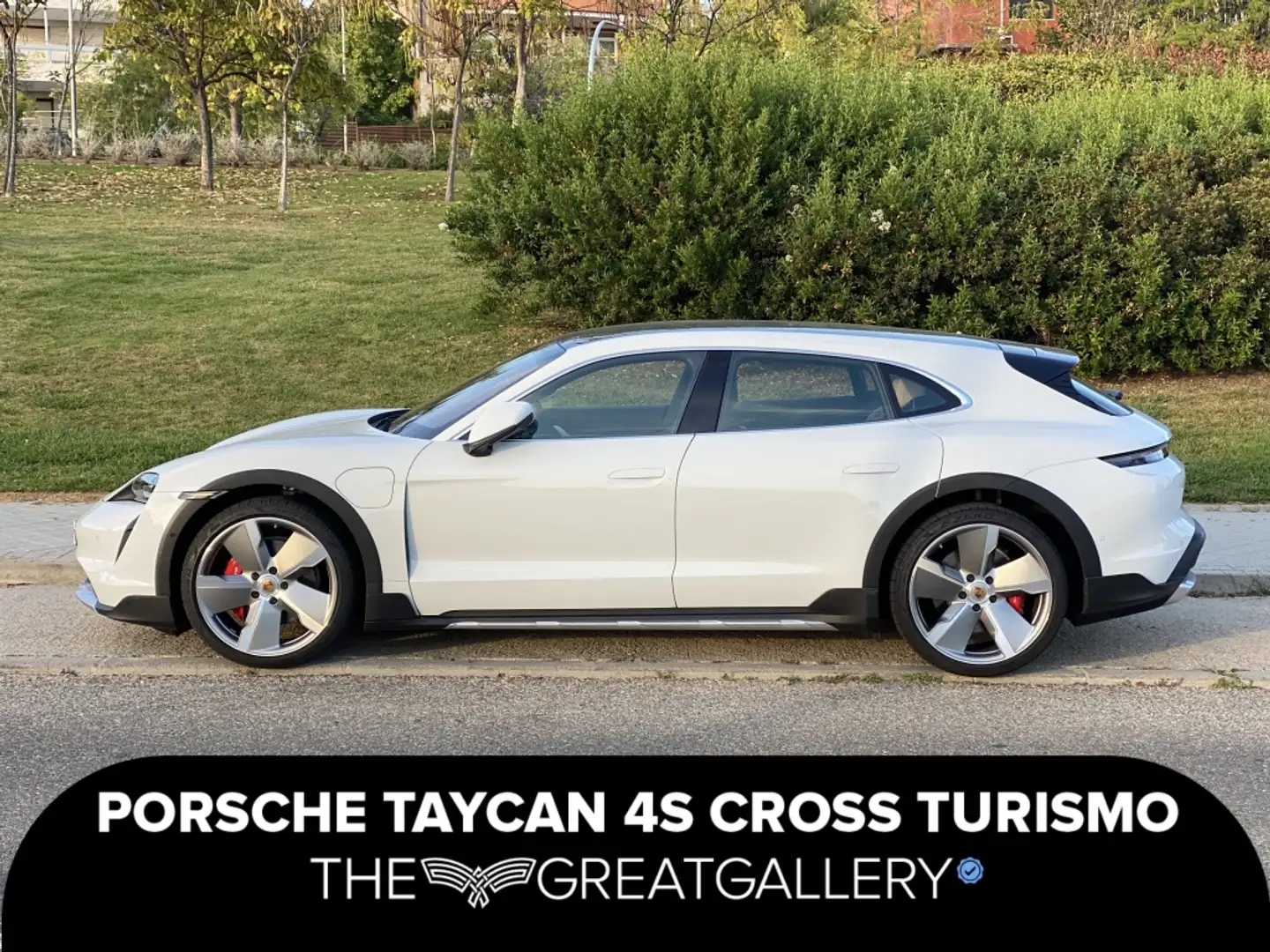Porsche Taycan 4S Cross Turismo Bianco - 2