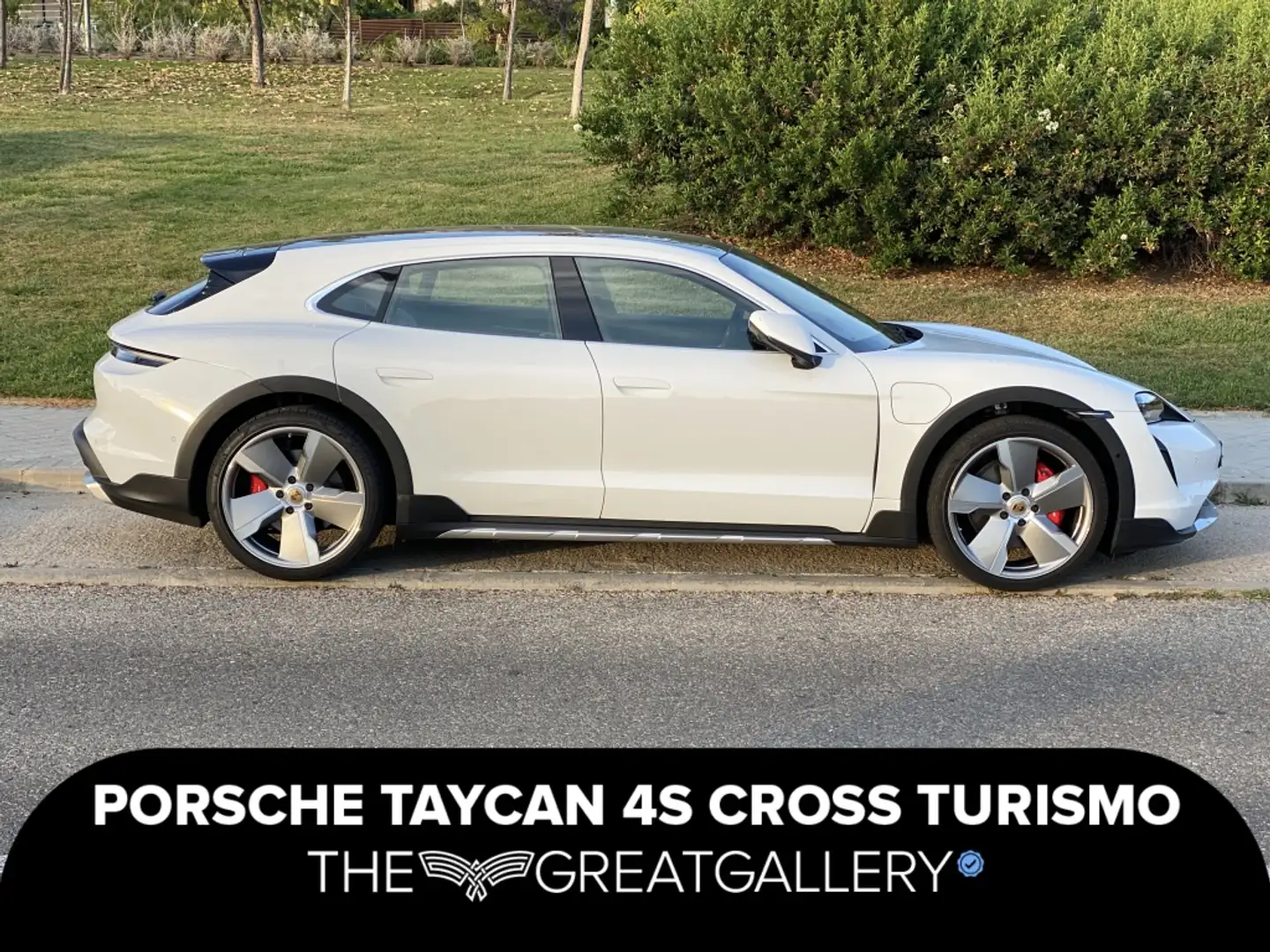 Porsche Taycan 4S Cross Turismo Bianco - 1