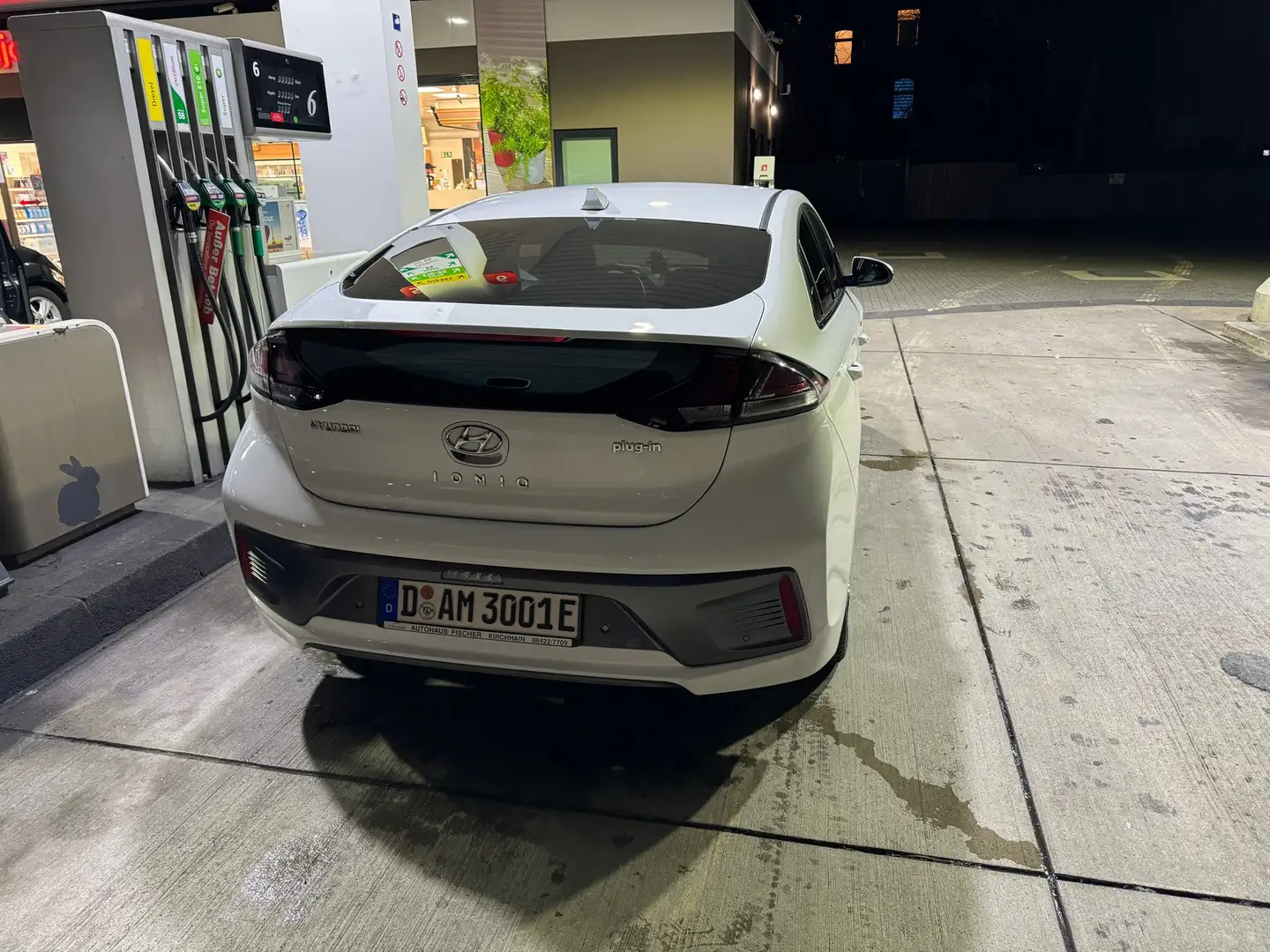 Hyundai IONIQ Style Plug-In Hybrid Weiß - 2