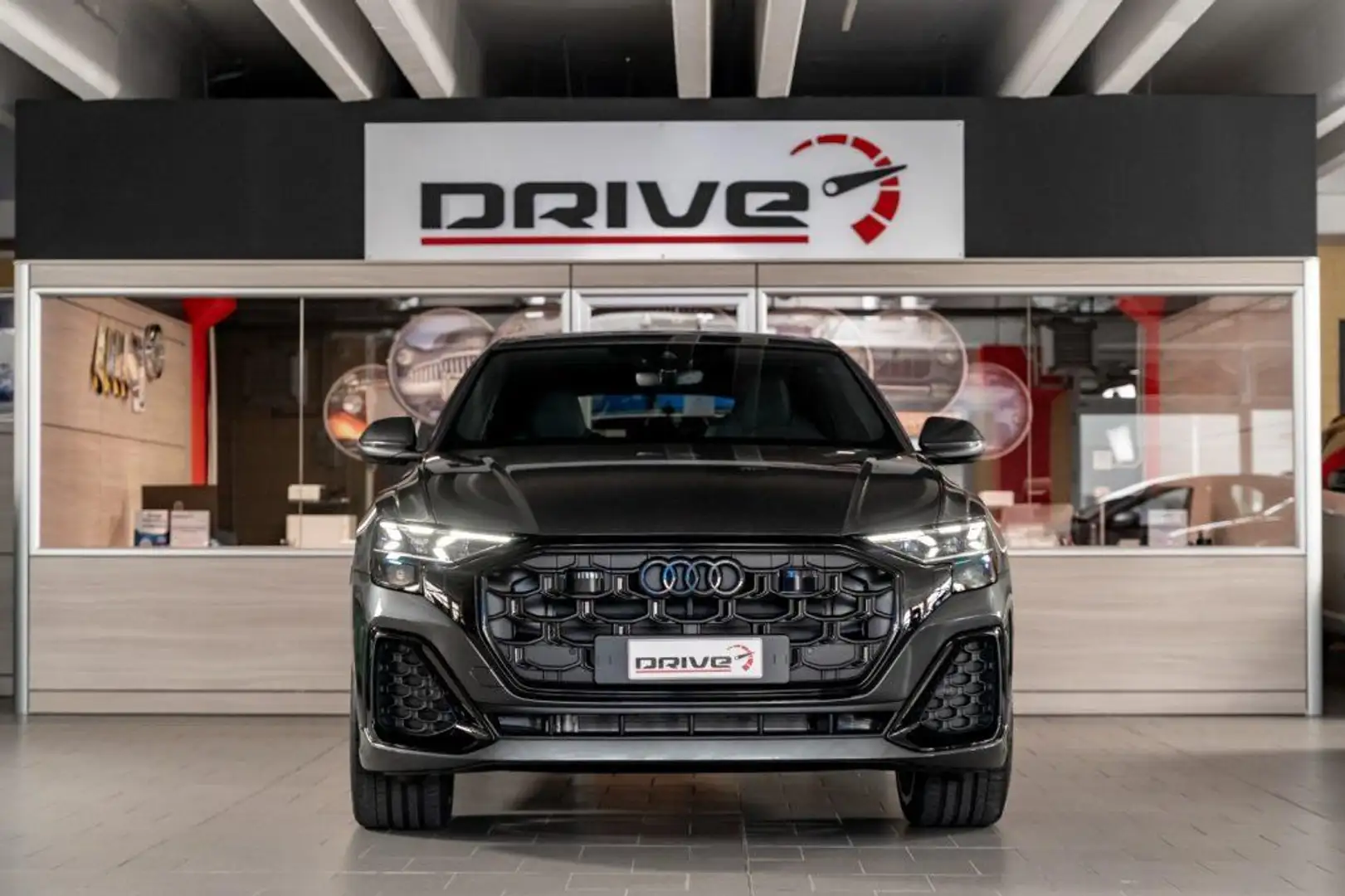 Audi Q8 SUV 50 TDI 286 CV quattro tiptronic S line edition Grigio - 2