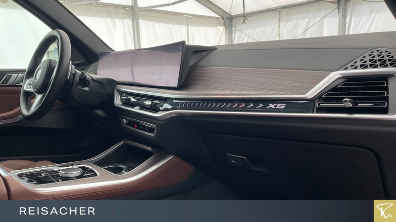 BMW X5 xDrive30d A M-Sport AHK LCPro ACC STH H&K 20" — photo 13