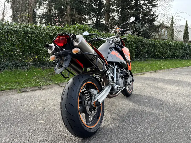 KTM 950 Supermoto - foto 5