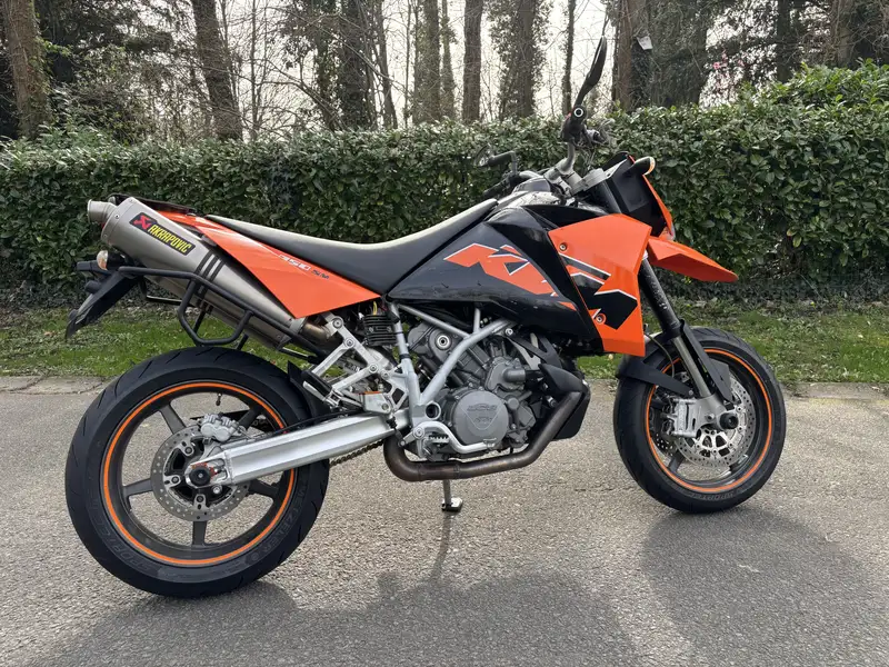 KTM 950 Supermoto - foto 2