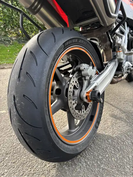 KTM 950 Supermoto - foto 6
