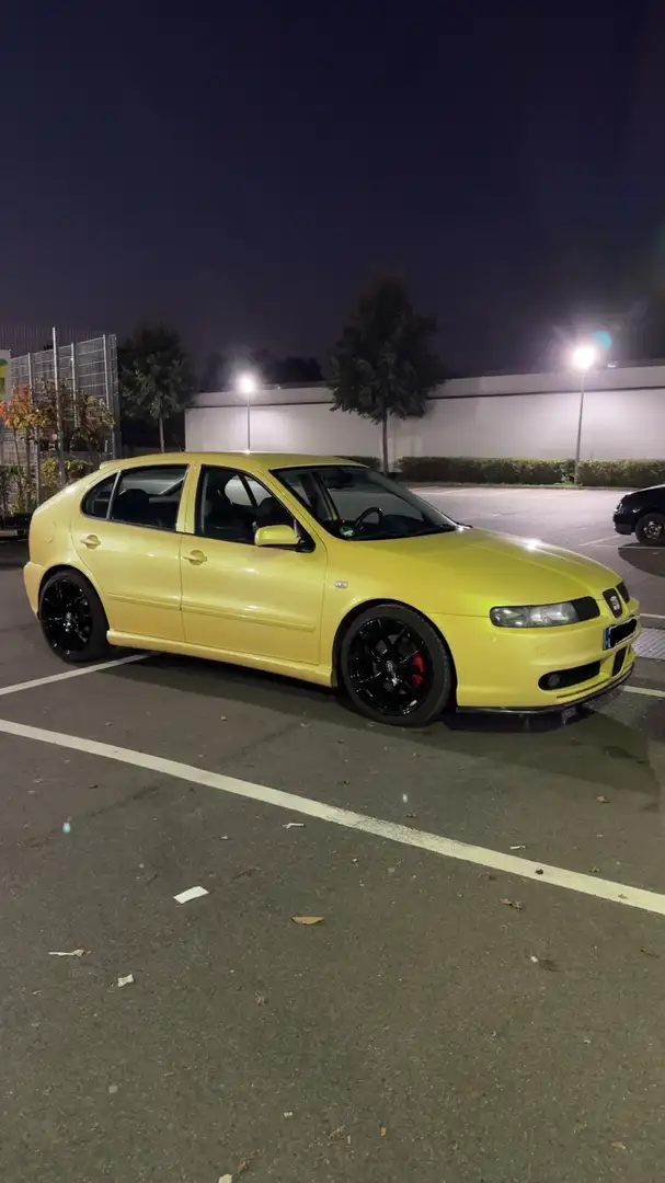 SEAT Leon 2.8 V6 Cupra Allrad Jaune - 1