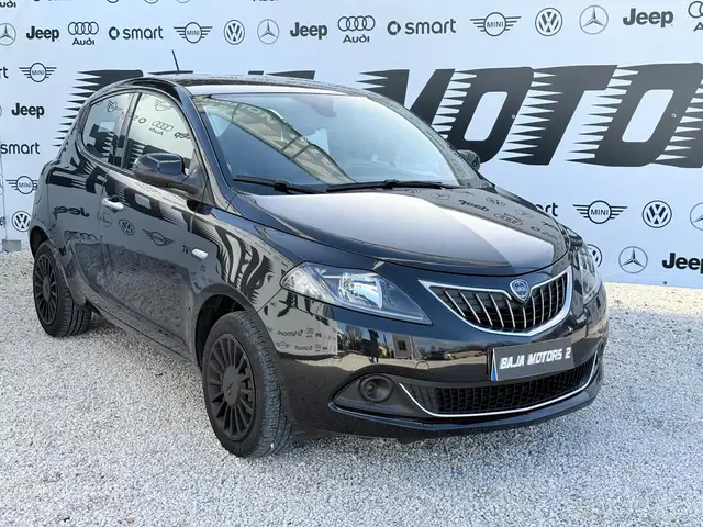 Lancia Ypsilon Ypsilon III 2021 1.0 firefly hybrid Silver s