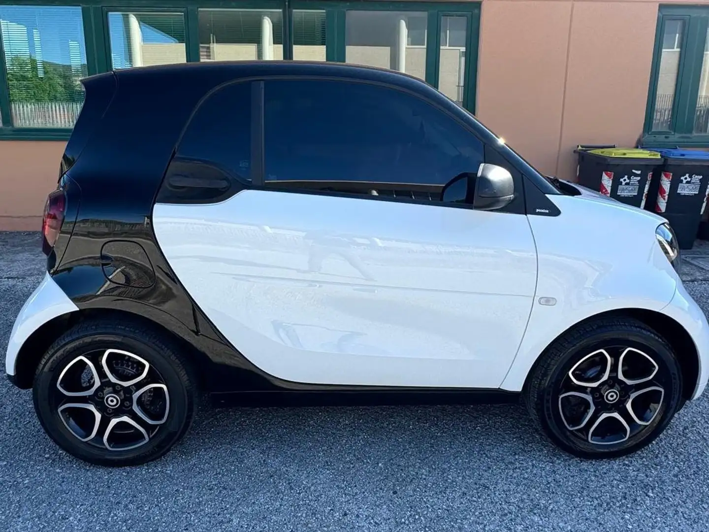 smart forTwo Fortwo III 2015 1.0 Passion 71cv twinamic my18 Bianco - 1