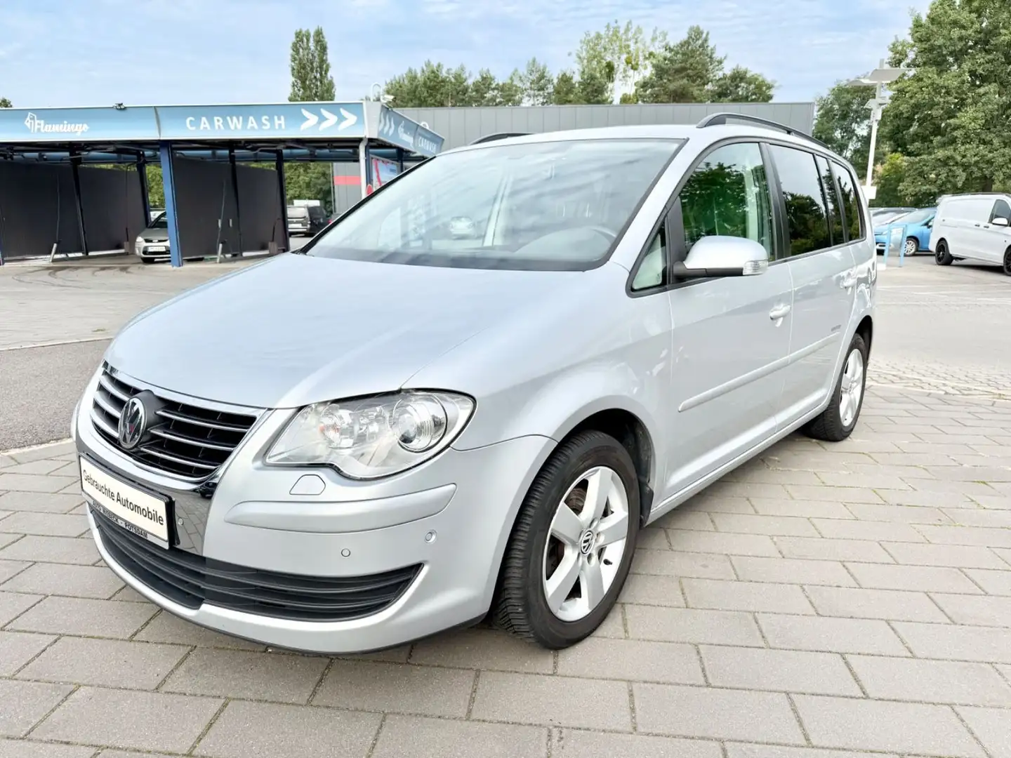 Volkswagen Touran United,Automatik,Klima Sitzheizung,Xenon, Silber - 1