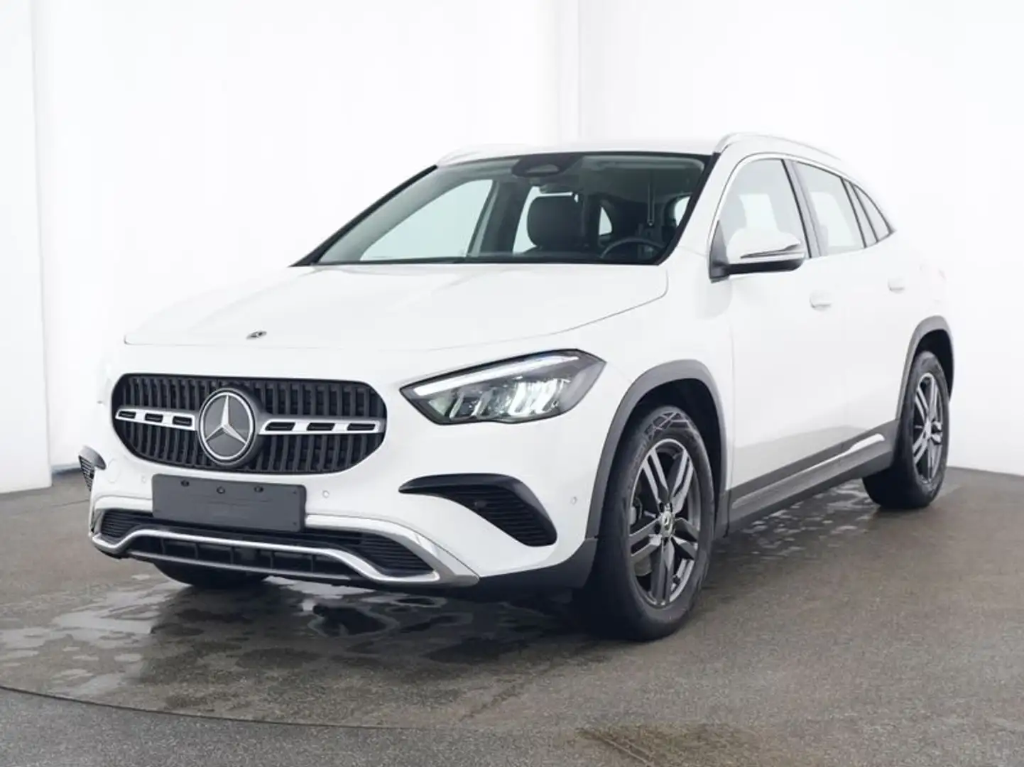 Mercedes-Benz GLA 180 d Progressive Advanced auto Bianco - 1