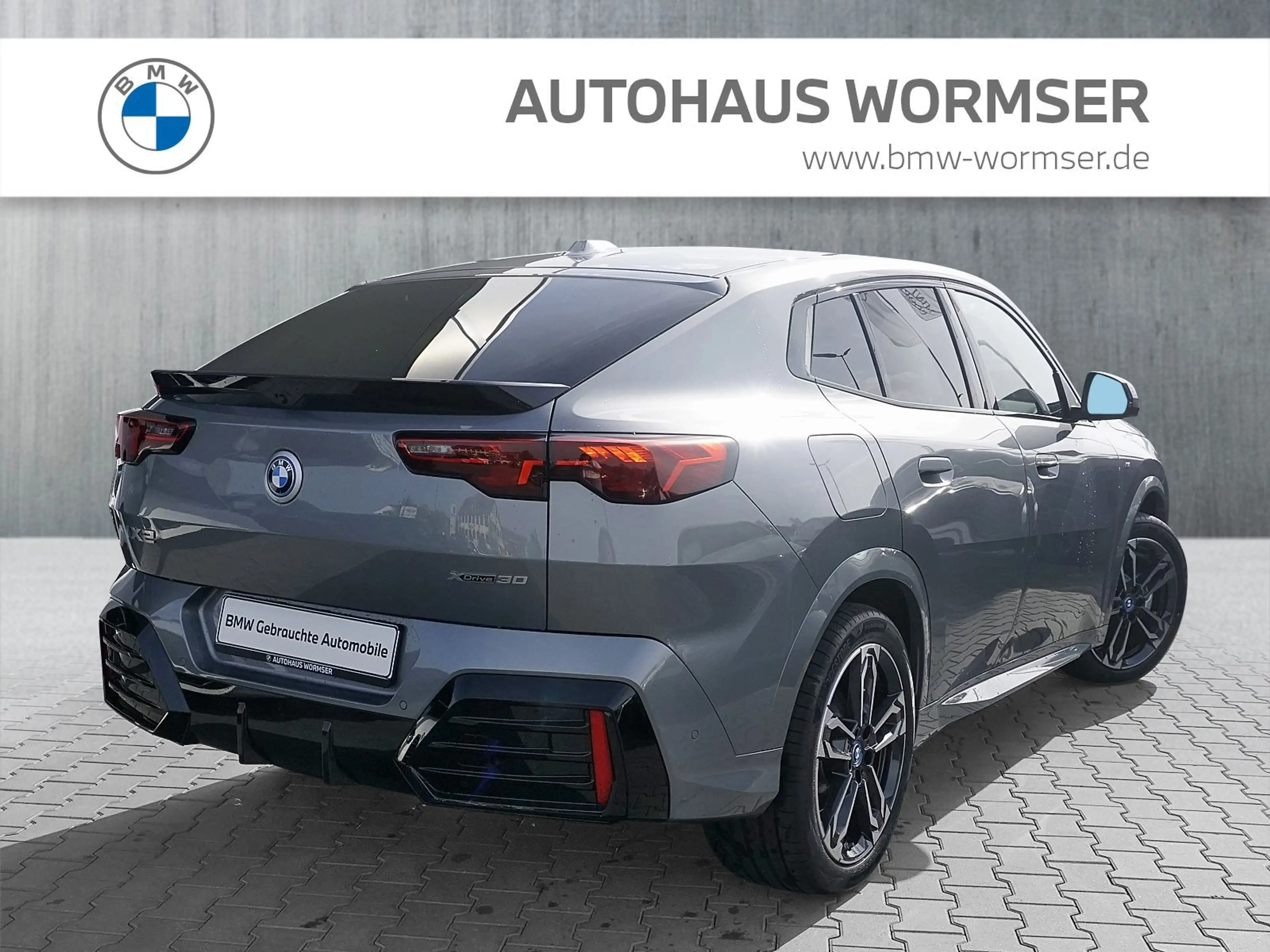 BMW iX2 xDrive30 — photo 2