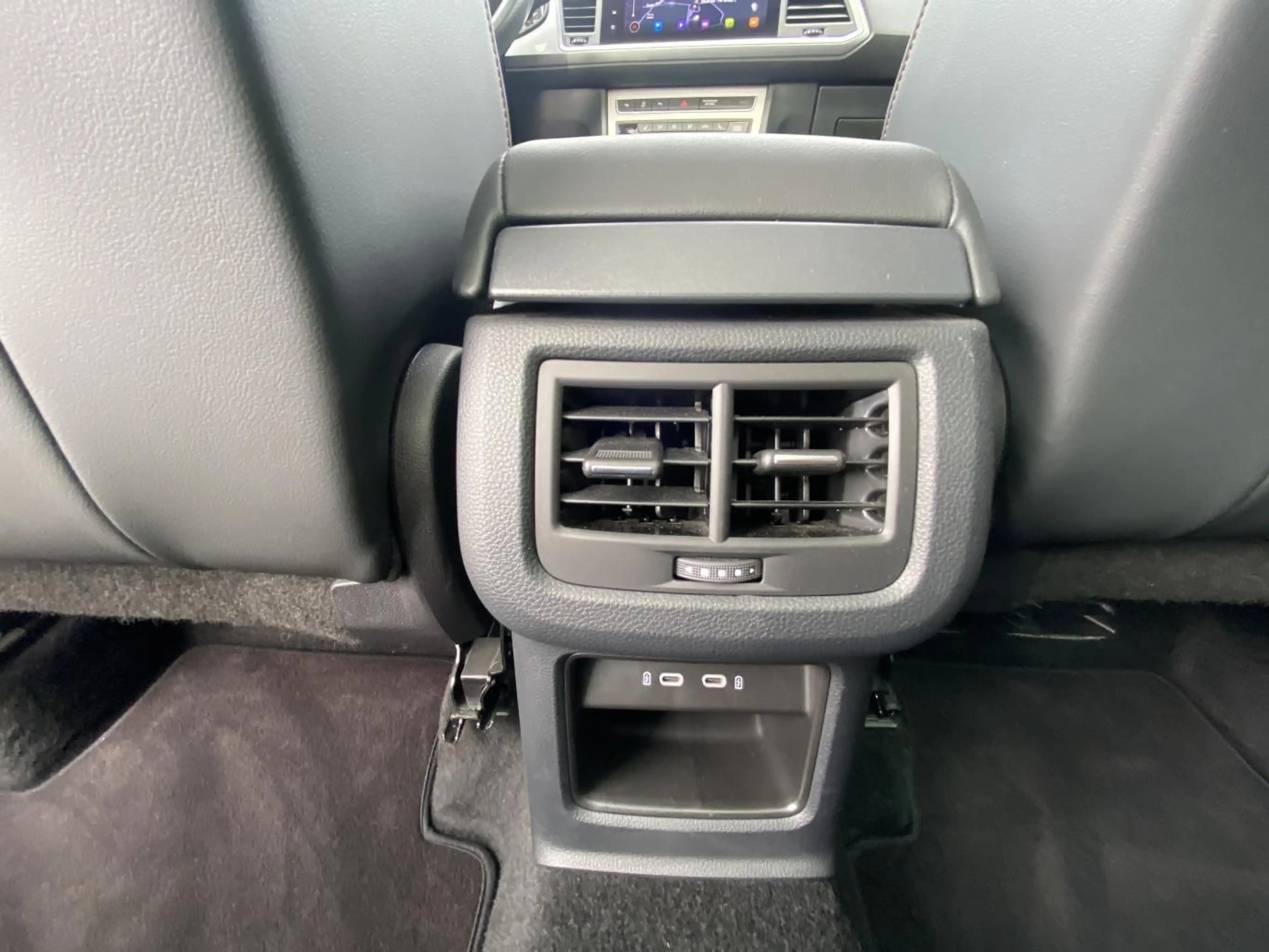 SEAT Ateca 1.5 TSI DSG FR 18"+PANORAMA+AHK+VIRTUAL-CO — photo 13
