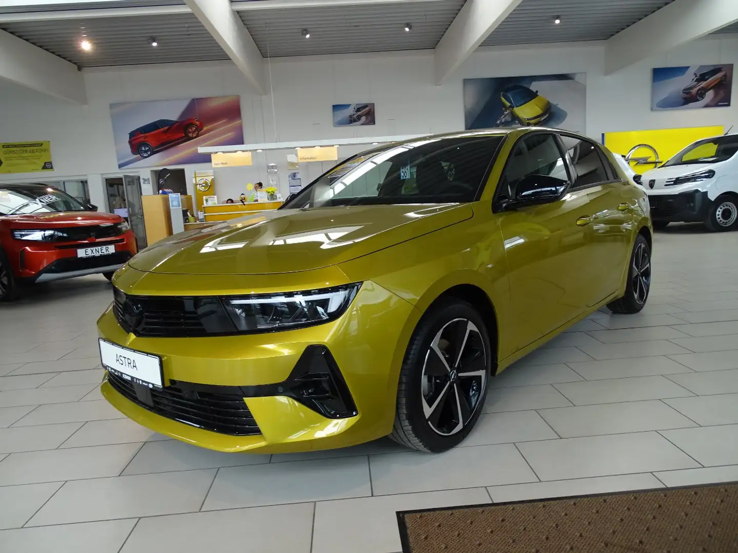 Opel Astra 5-Türer GS 130 PS Klimaaut., Rückfahrk., AGR Gelb - 2