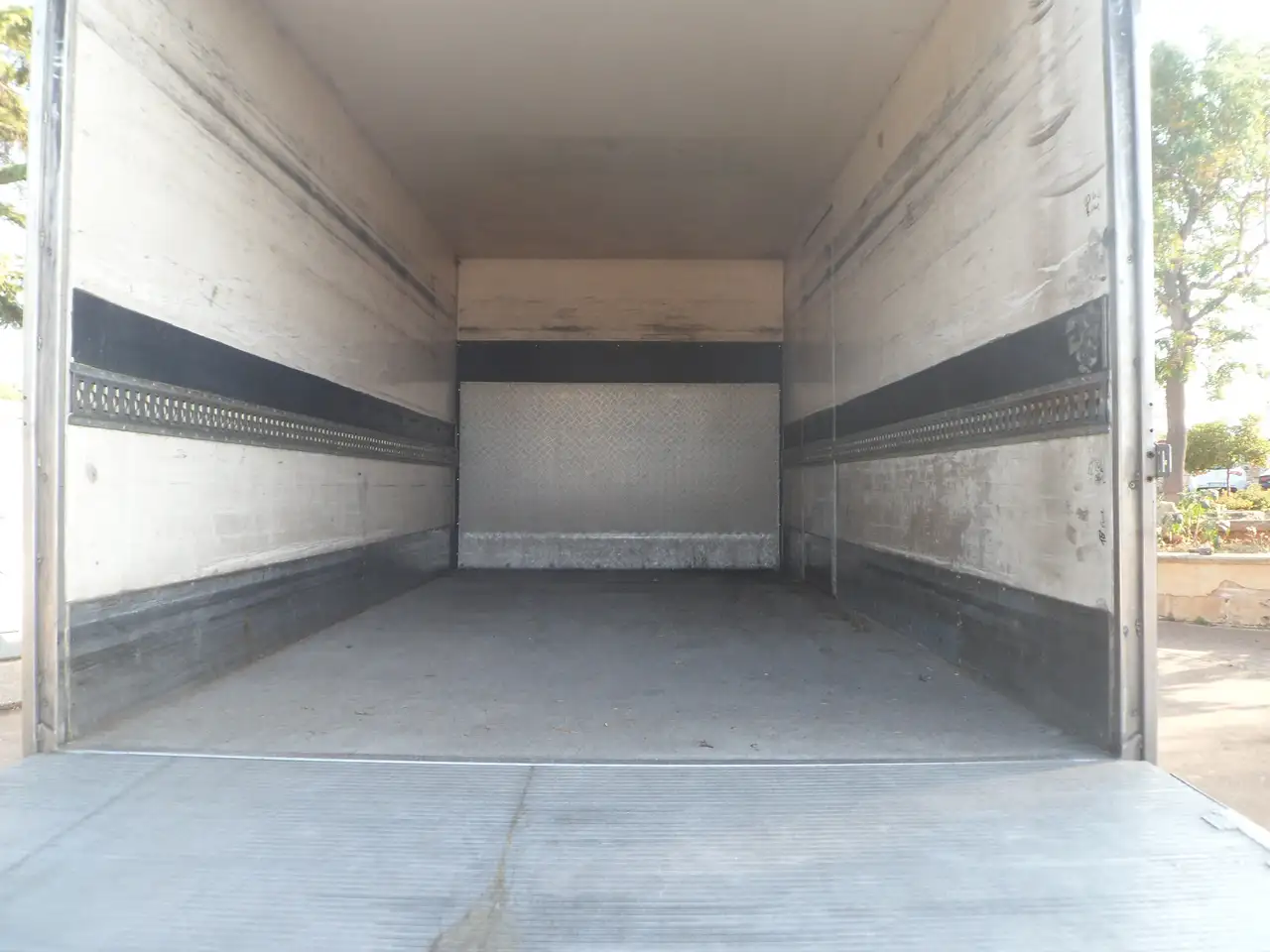 Iveco eurocargo 80e15 furgonatura con pedana, foto 7