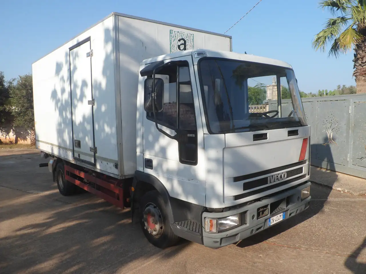 Iveco eurocargo 80e15 furgonatura con pedana, foto 2