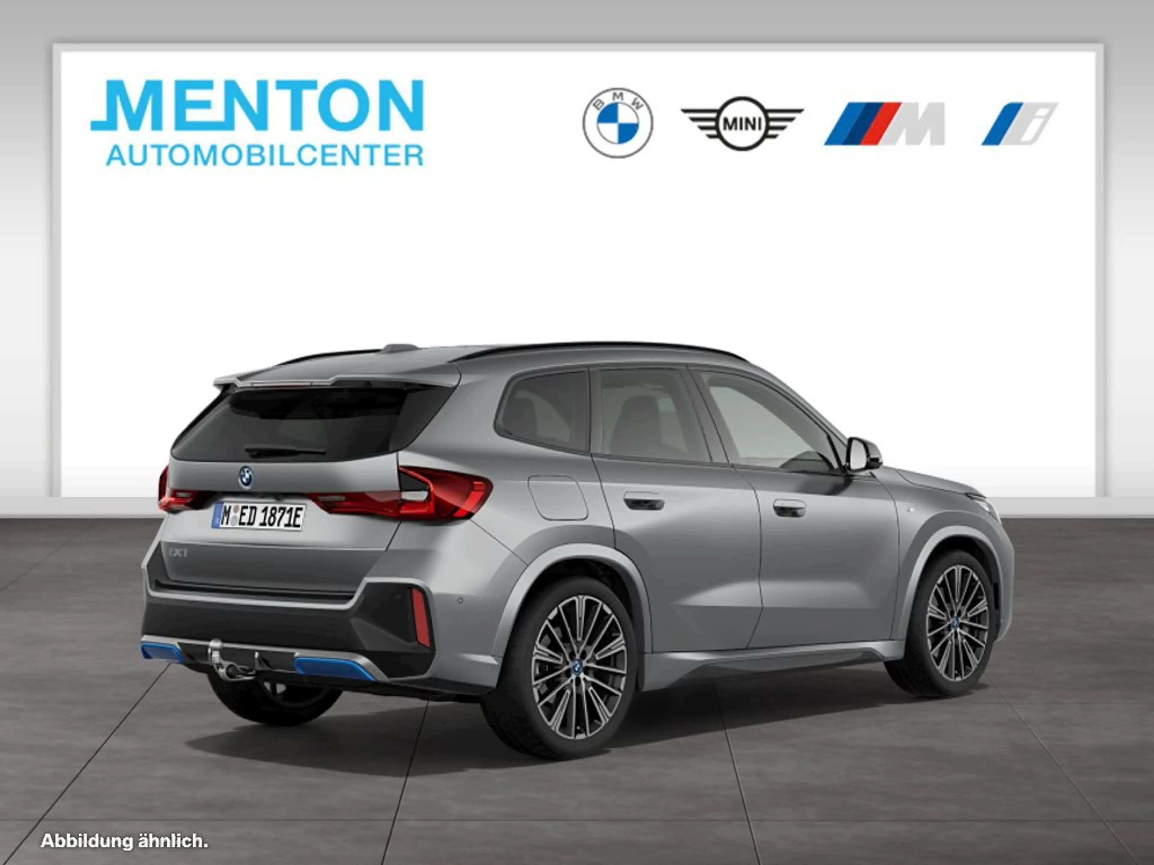 BMW iX1 xDrive30 — photo 2
