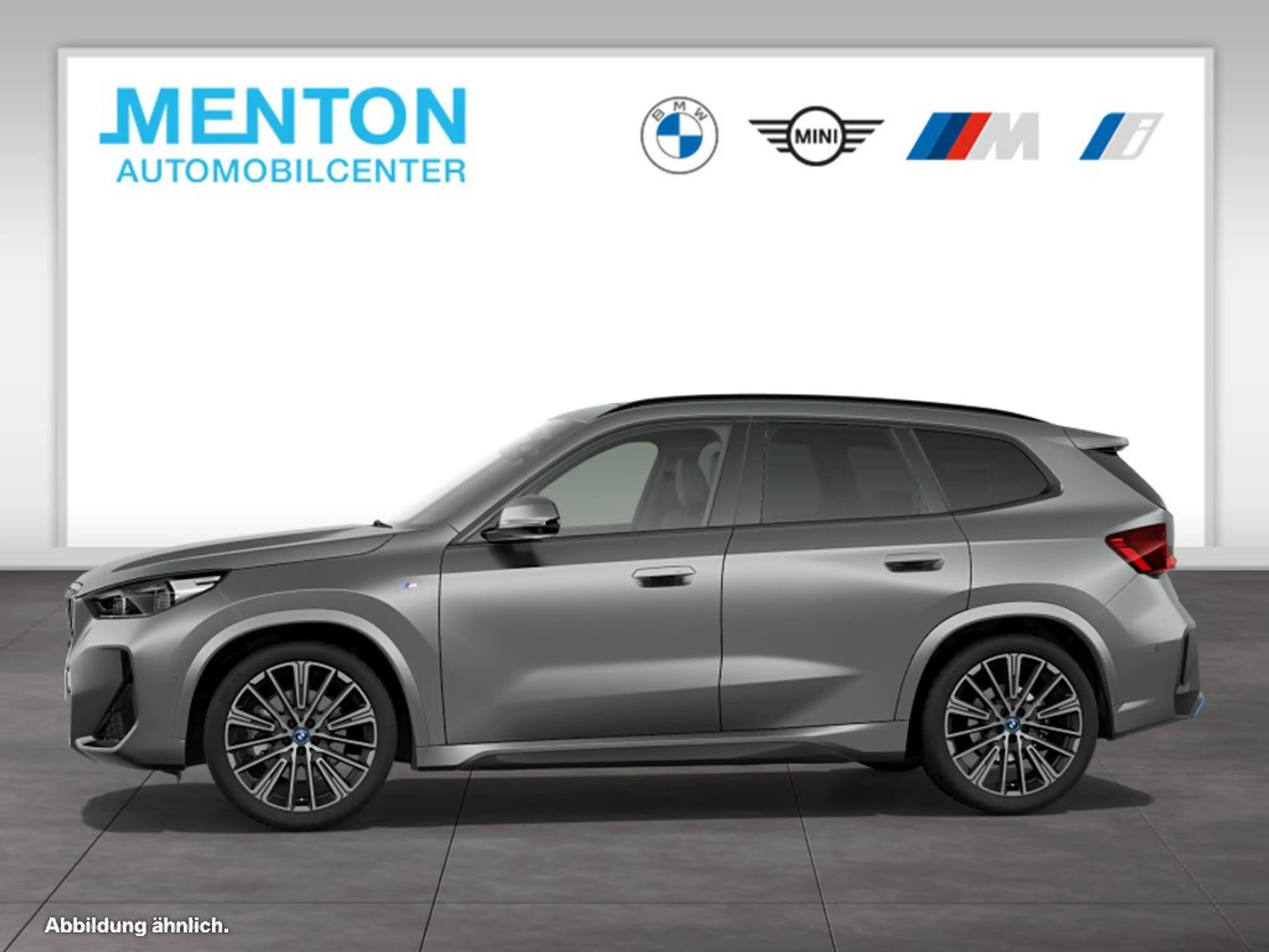 BMW iX1 xDrive30 — photo 6