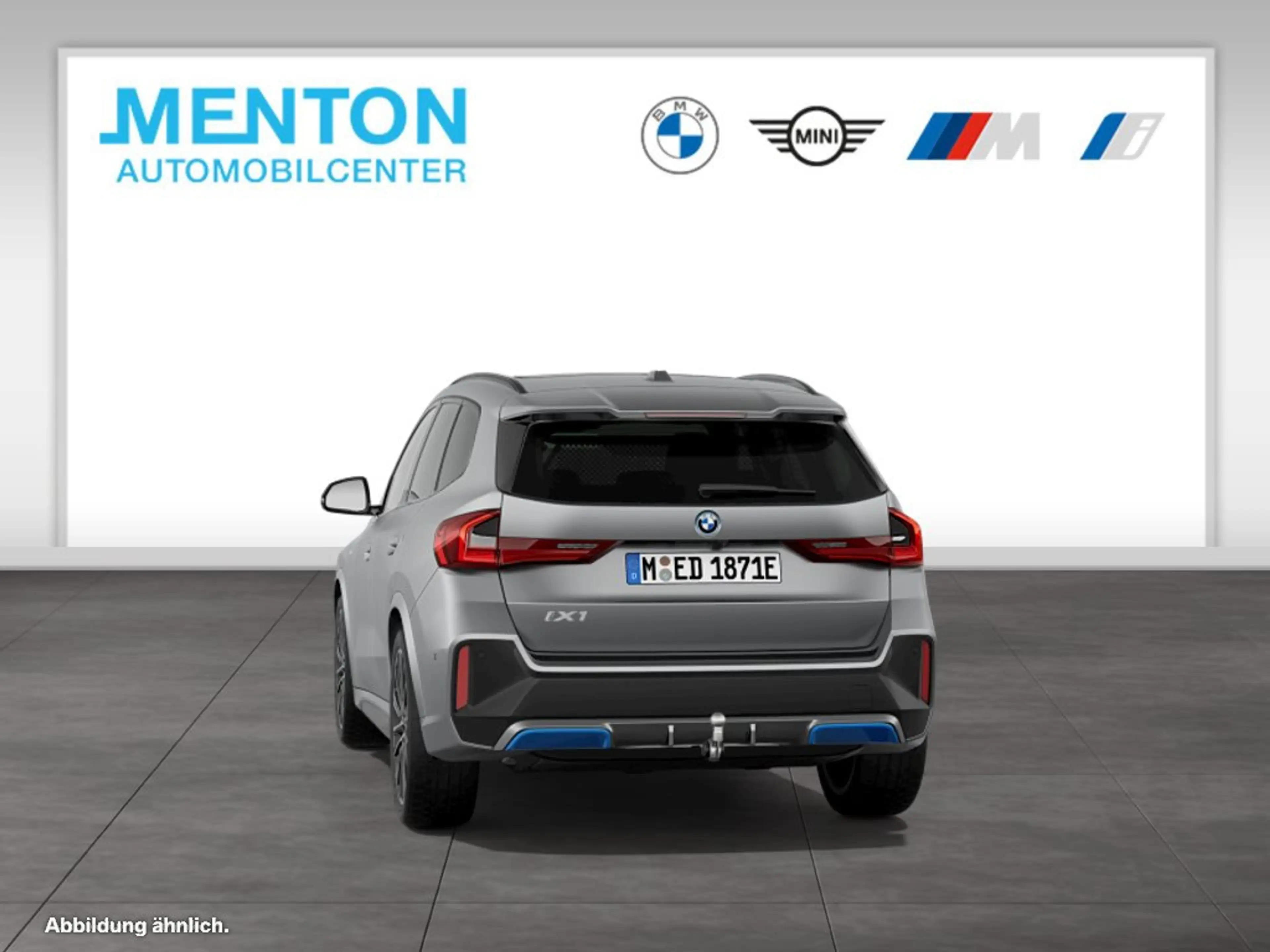 BMW iX1 xDrive30 — photo 8