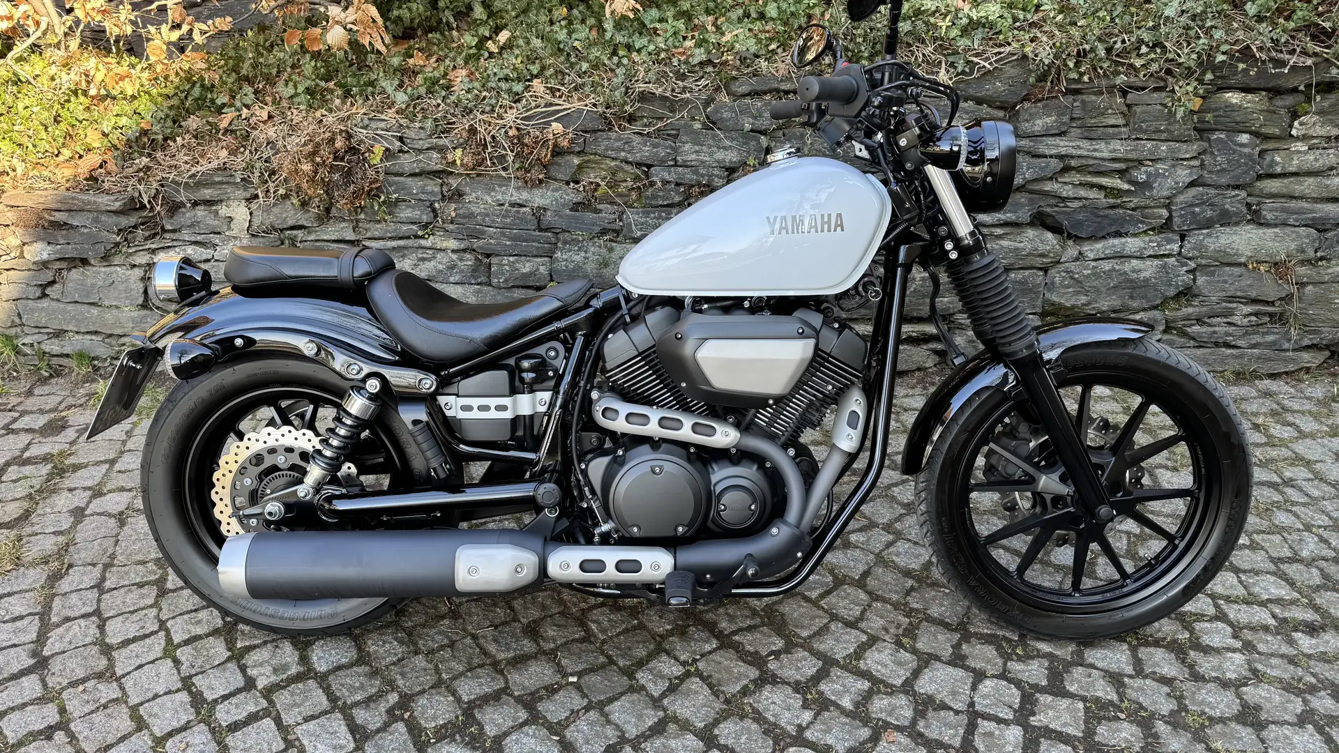 Yamaha XV 950 top gepflegt, weiß, ABS, Koso Tacho, Tüv neu Bianco - 2