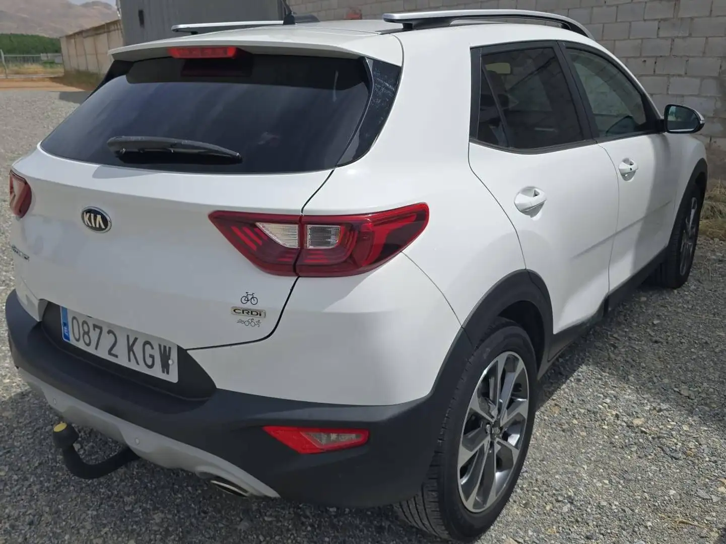 Kia Stonic Stonic 1.6CRDi VGT Eco-Dynamic Business 110 Business Blanco - 2