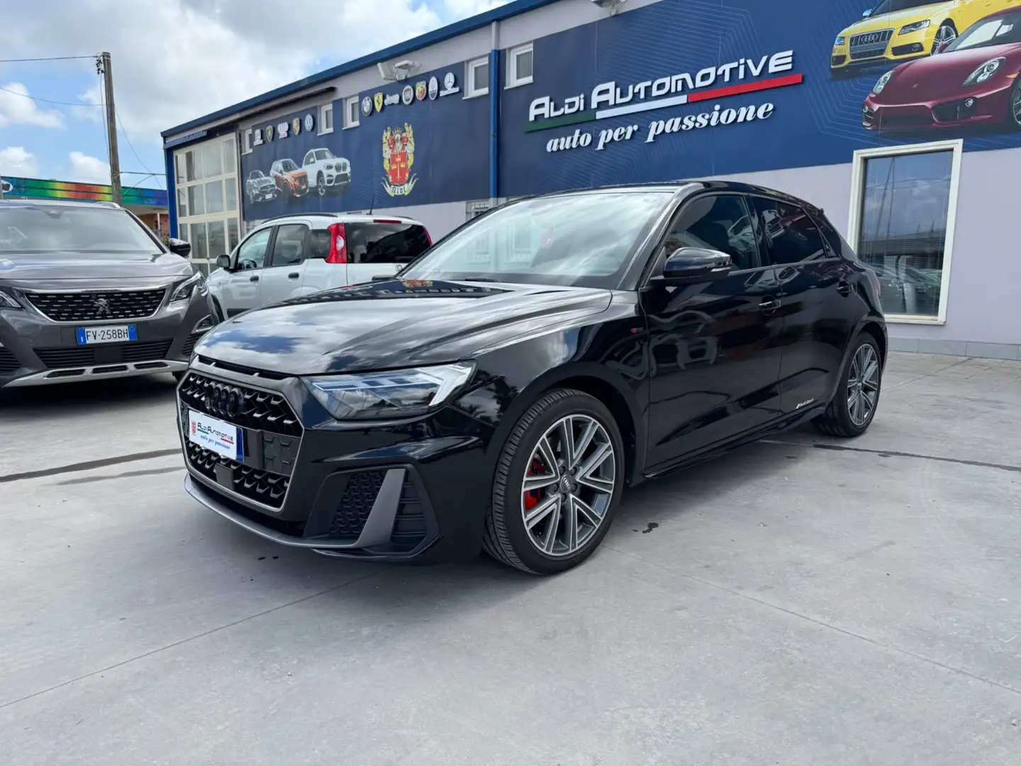 Audi A1 SPB 35 TFSI S tronic S line edition Noir - 1
