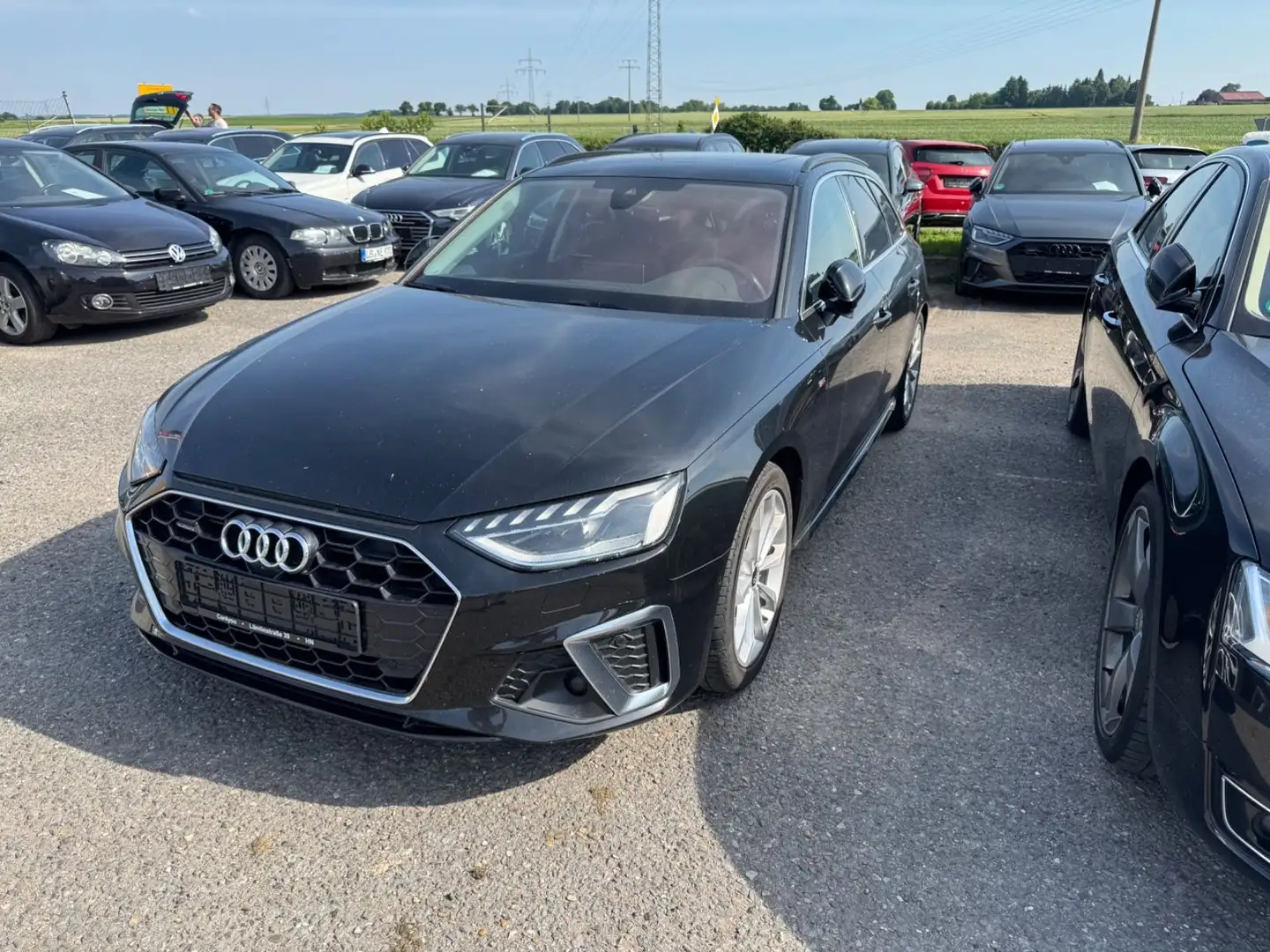Audi A4 Avant 40 TDI Quattro S-Line Pano LED ACC AHK Noir - 2