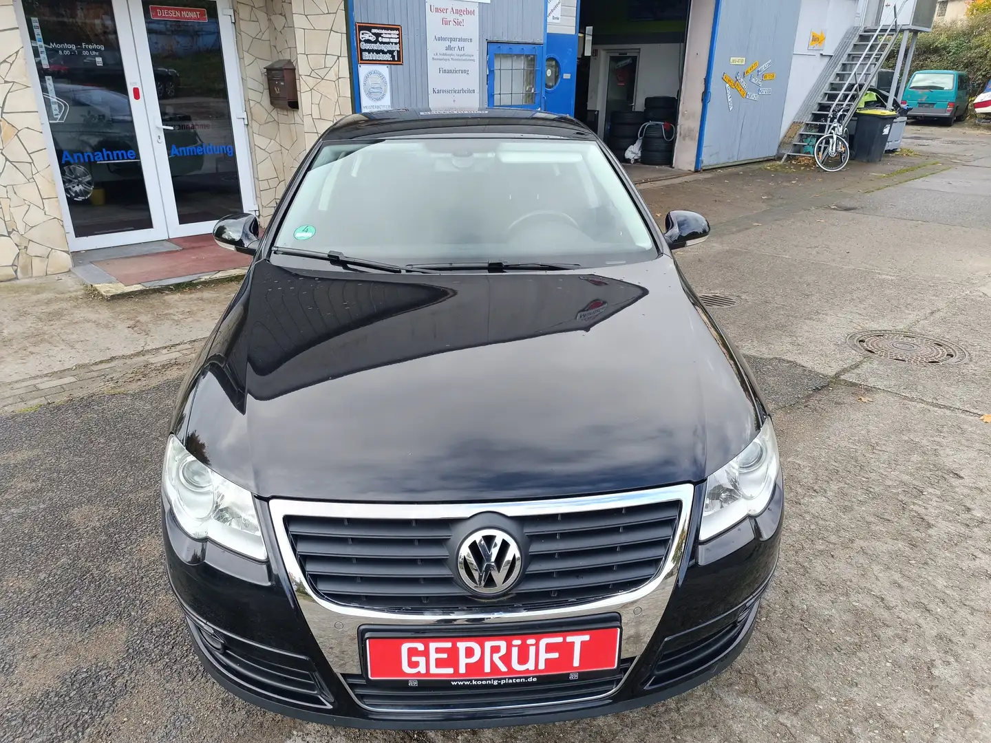 Volkswagen Passat Comfortline Schwarz - 2