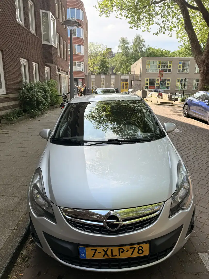 Opel Corsa 1.2 16V - 2