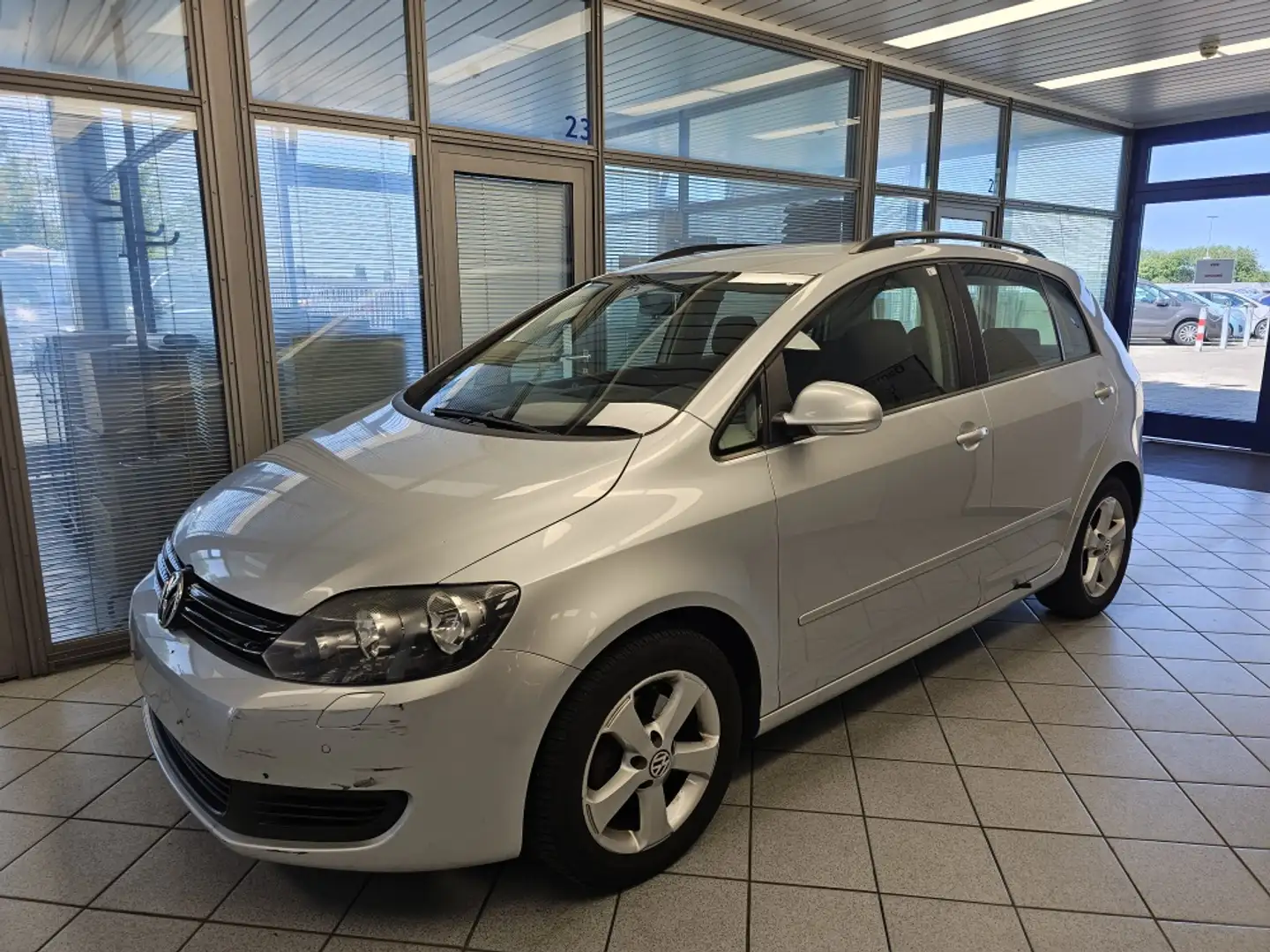 Volkswagen Golf Plus Gümüş rengi - 2