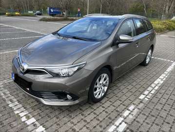 1.6 D-4D Touring Sports Comfort