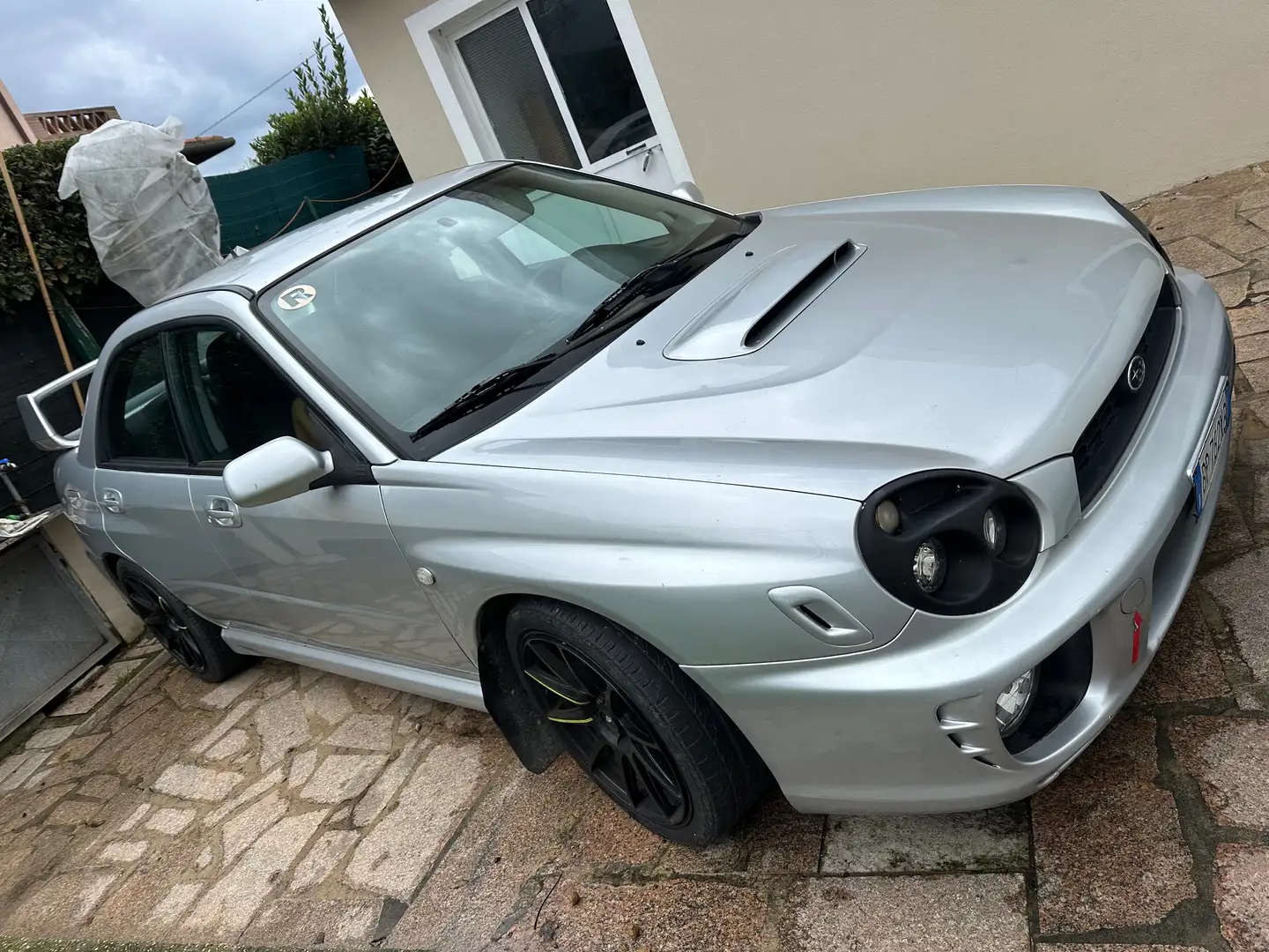 Subaru WRX 2.0 Серебристый - 1