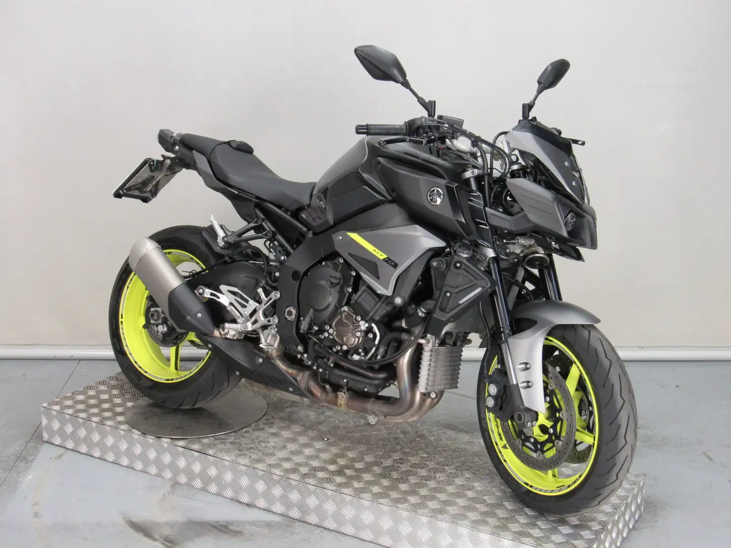 Yamaha MT-10 ABS - 2
