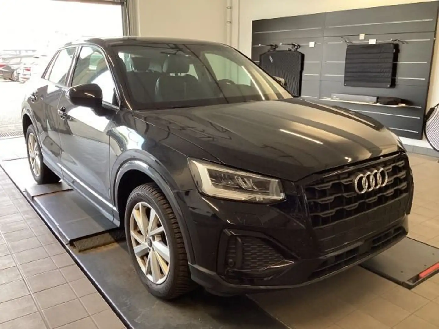 Audi Q2 35 TFSI advanced S tronic LEDER/NAVI/KAMERA Schwarz - 2