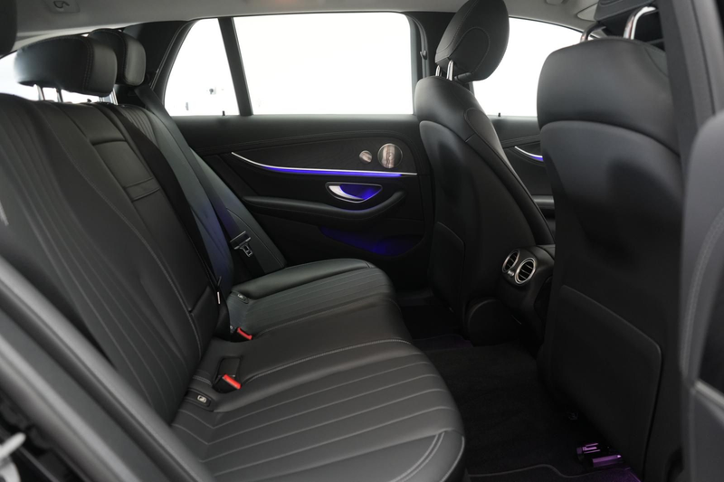 Mercedes-Benz E 300 d 4Matic T Exclusive Leder/Distronic/Kamer — photo 8