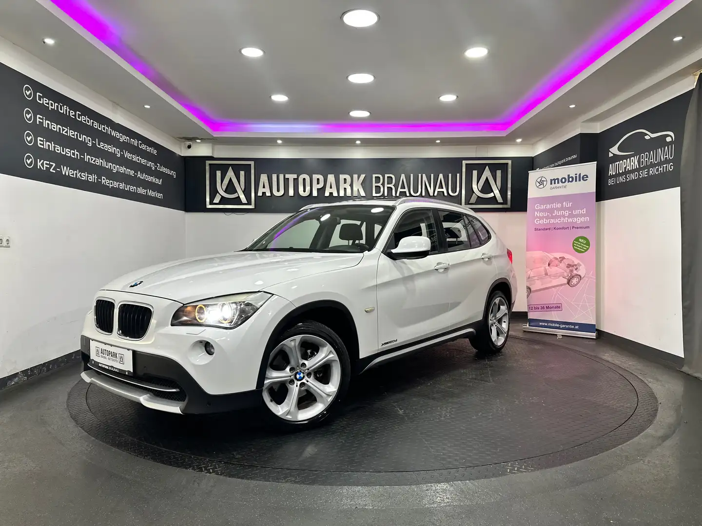 BMW X1 20d xDrive Automatik *PANORAMA*NAVI* Weiß - 1