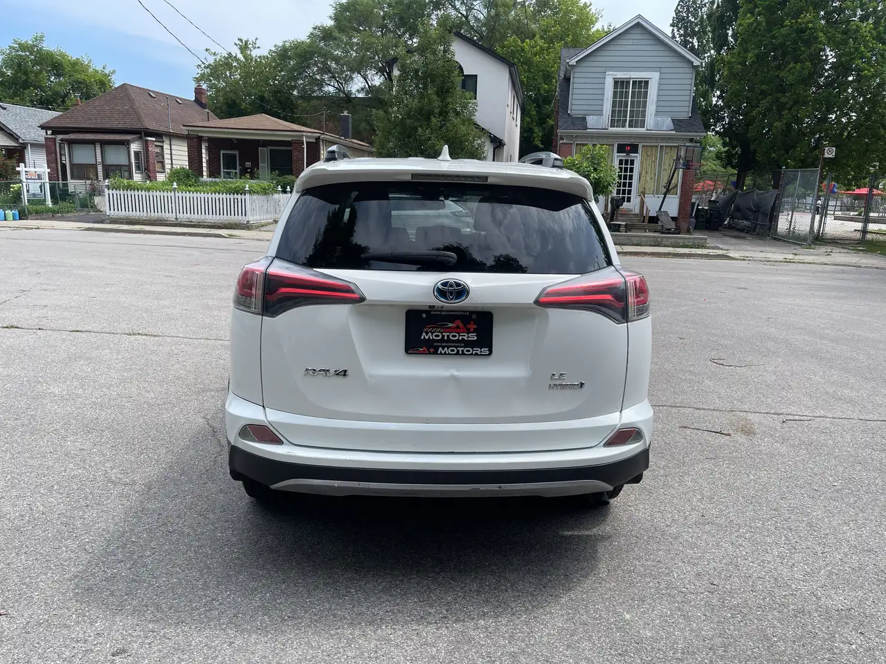 Toyota RAV 4 снимка Toyota RAV 4