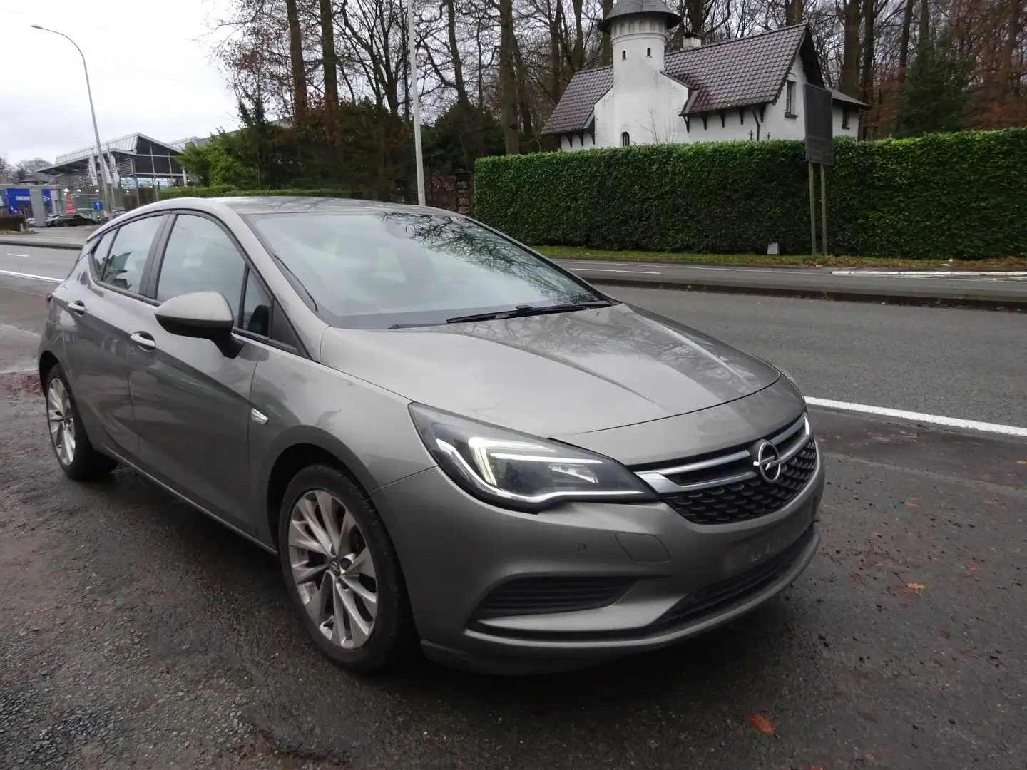 Opel Astra Grau - 2