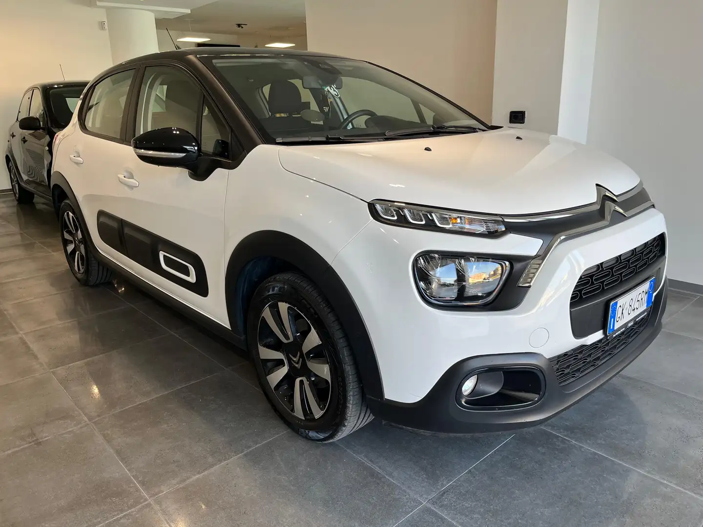 Citroen C3 C3 III 2017 1.2 puretech Feel Pack s White - 1