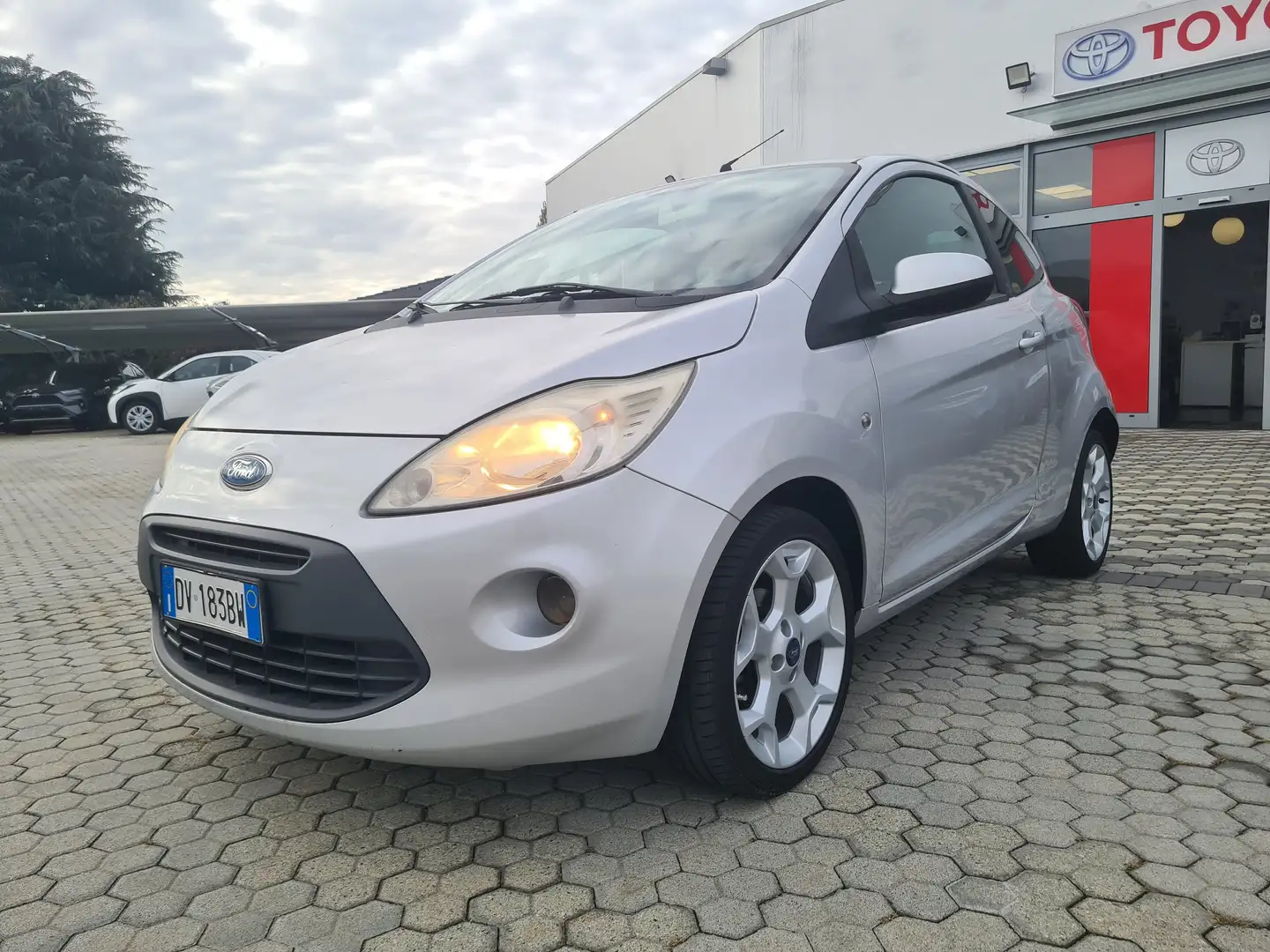 Ford Ka/Ka+ Ka II 3p 2009 Ka 1.2 Titanium 69cv Argento - 2