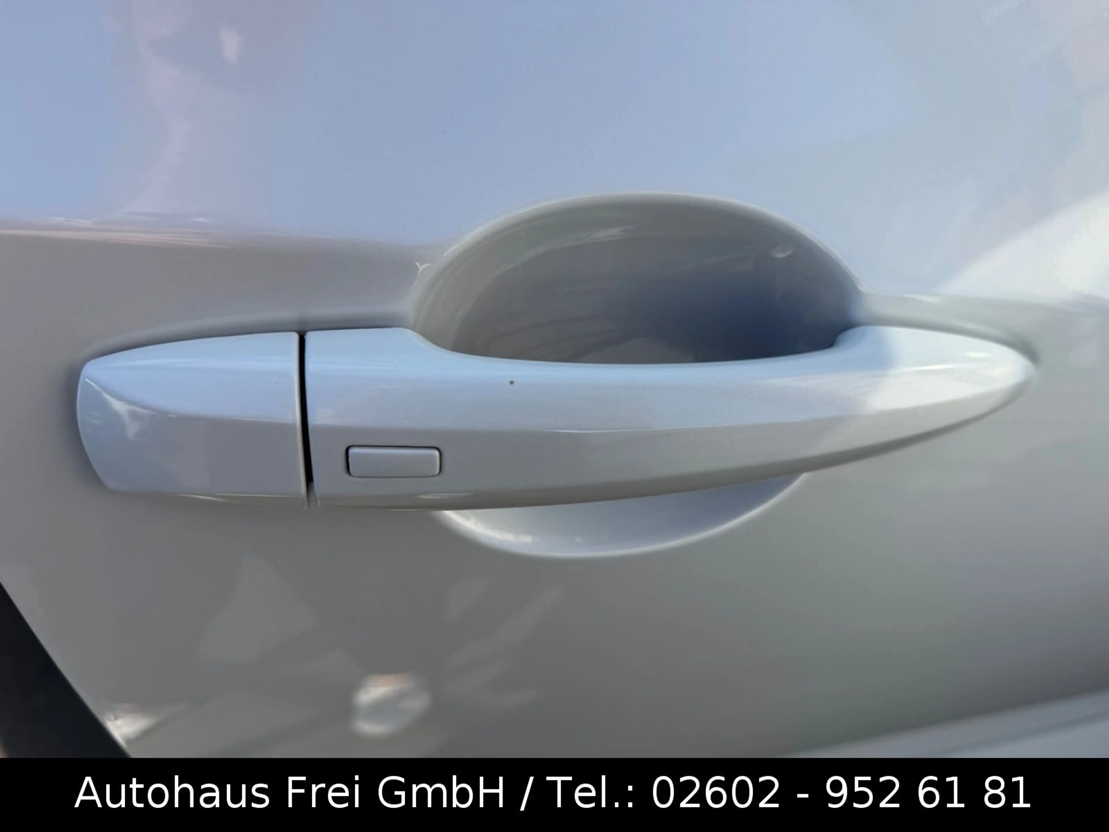 Nissan Juke Hybrid TEKNA*BOSE*2.HAND*GARANTIE*LHEIZBAR* — photo 11