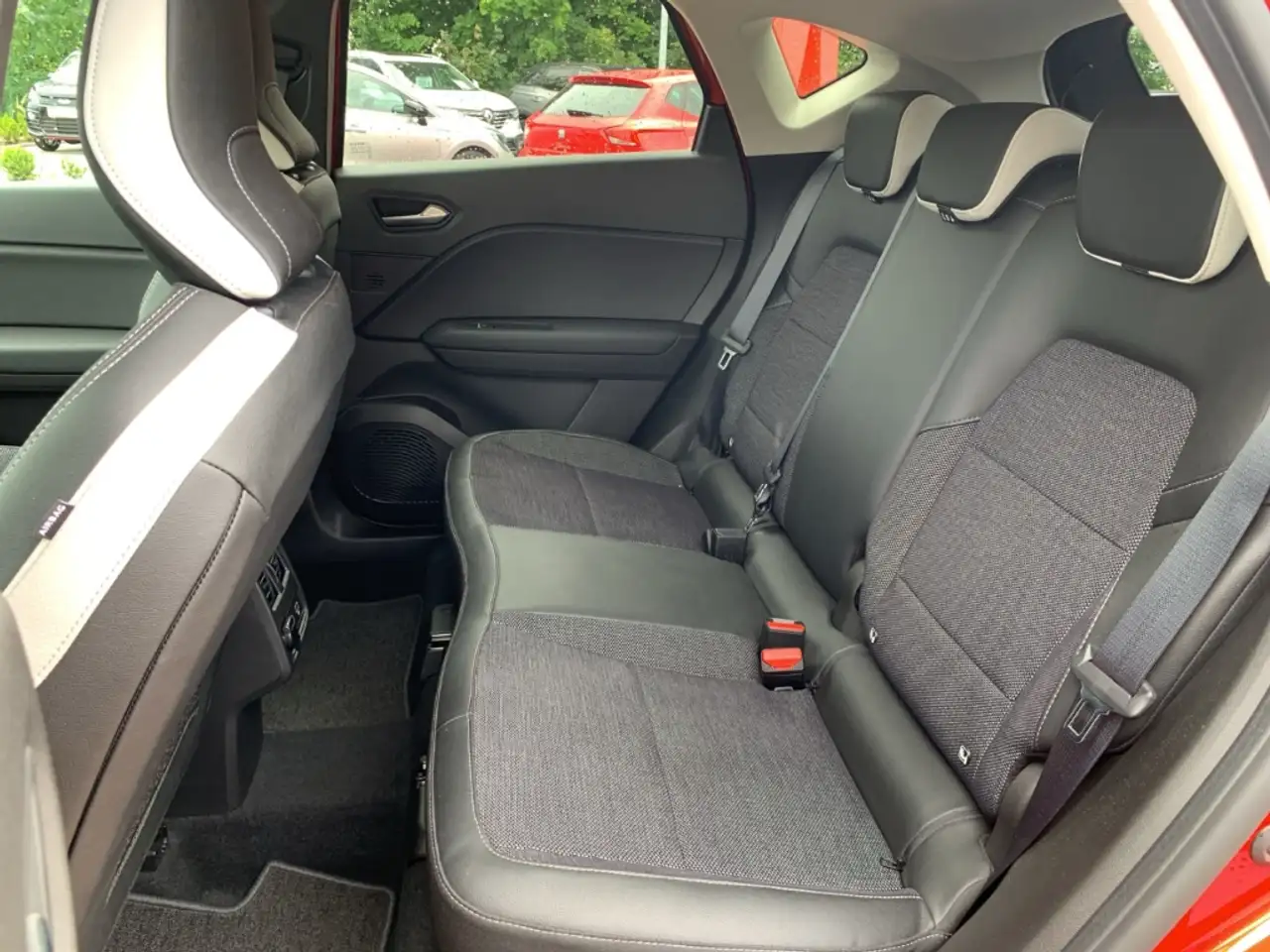 Renault Captur 1.3 TCe 140 Techno Fast Track KAMERA+NAVI, миниатюра 11