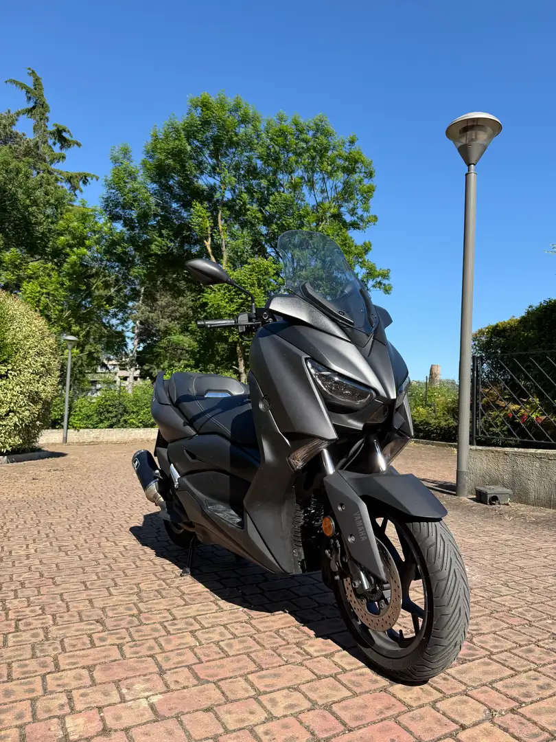 Yamaha X-Max 125 Nero - 1